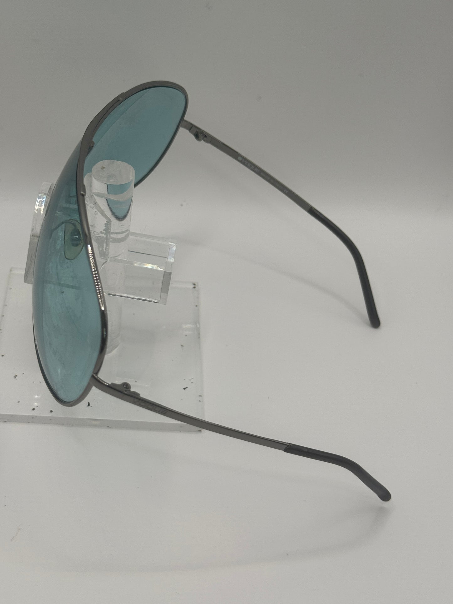 Vogue 3554 Sunglasses in color 3528g