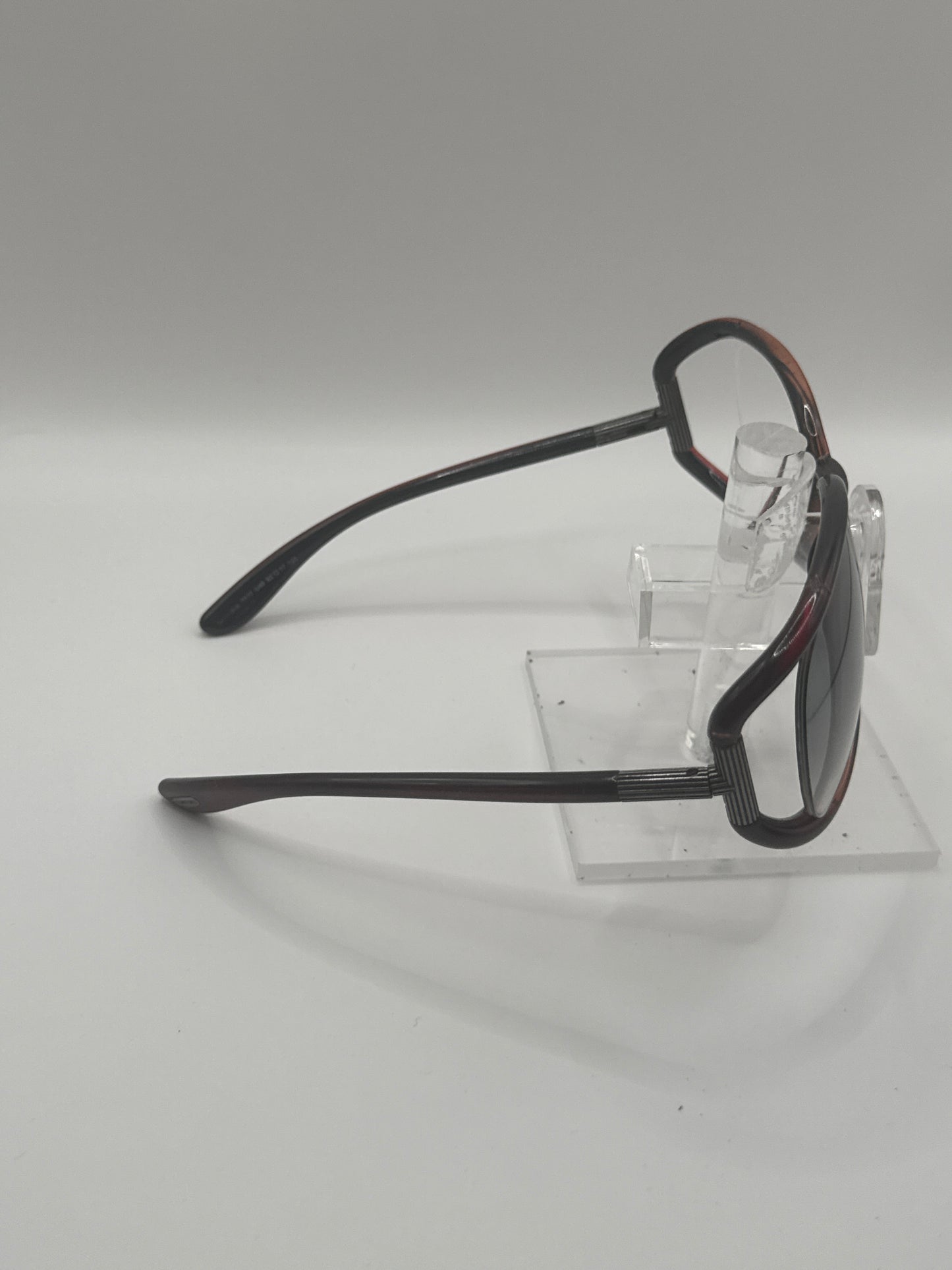 Tom Ford Genevieve Tf77 Sunglasses in color U49