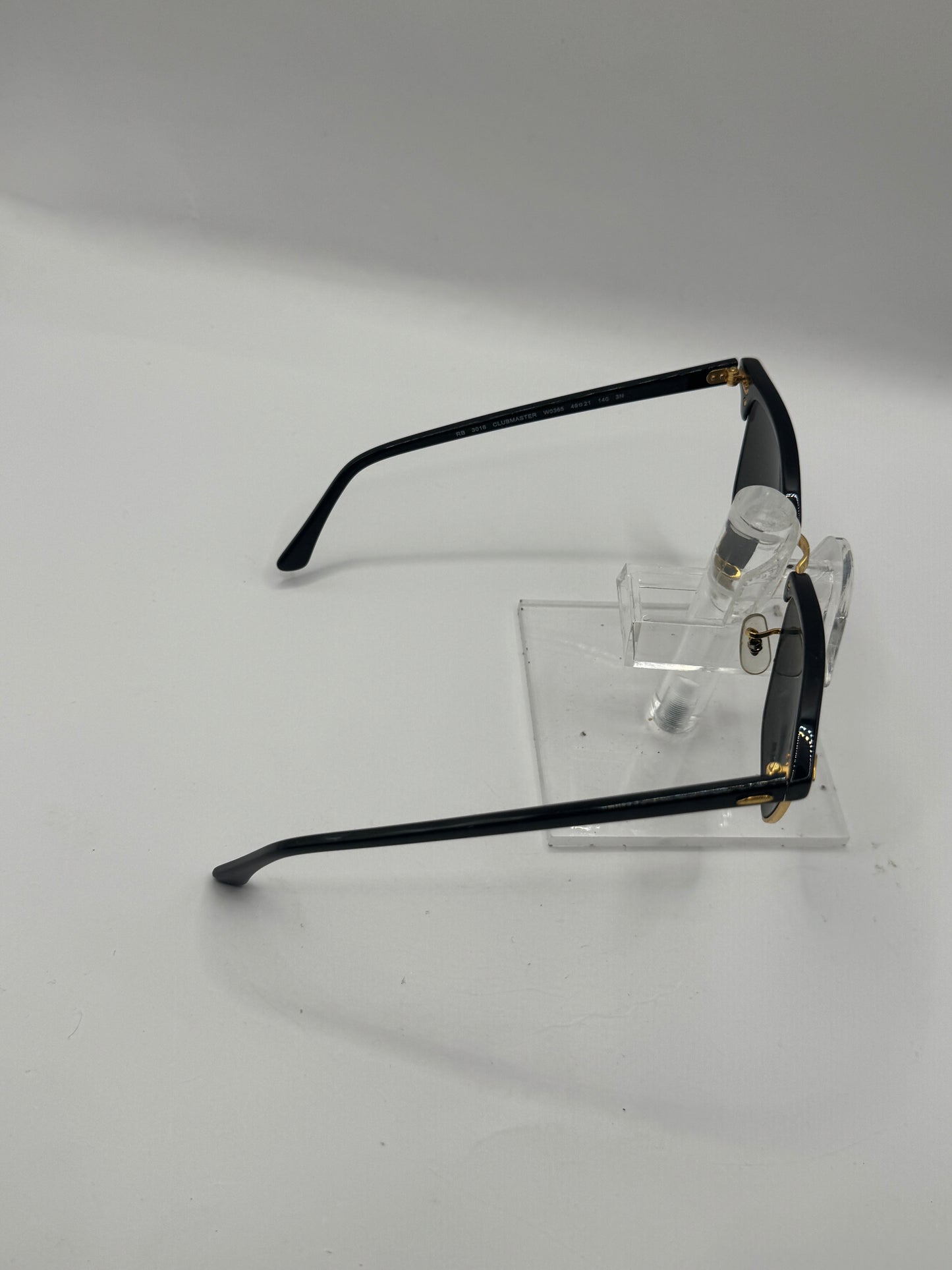 Ray Ban 3016 Sunglasses in color W0366
