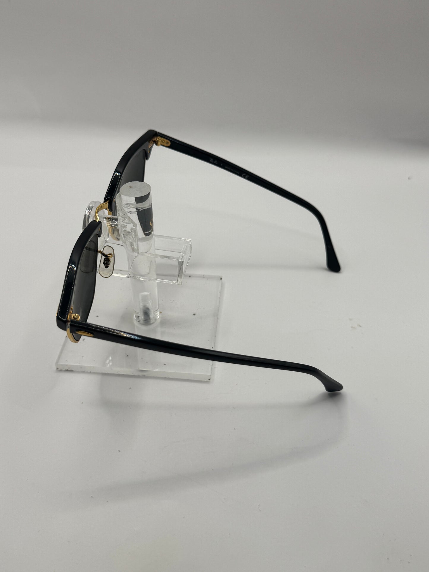 Ray Ban 3016 Sunglasses in color W0366
