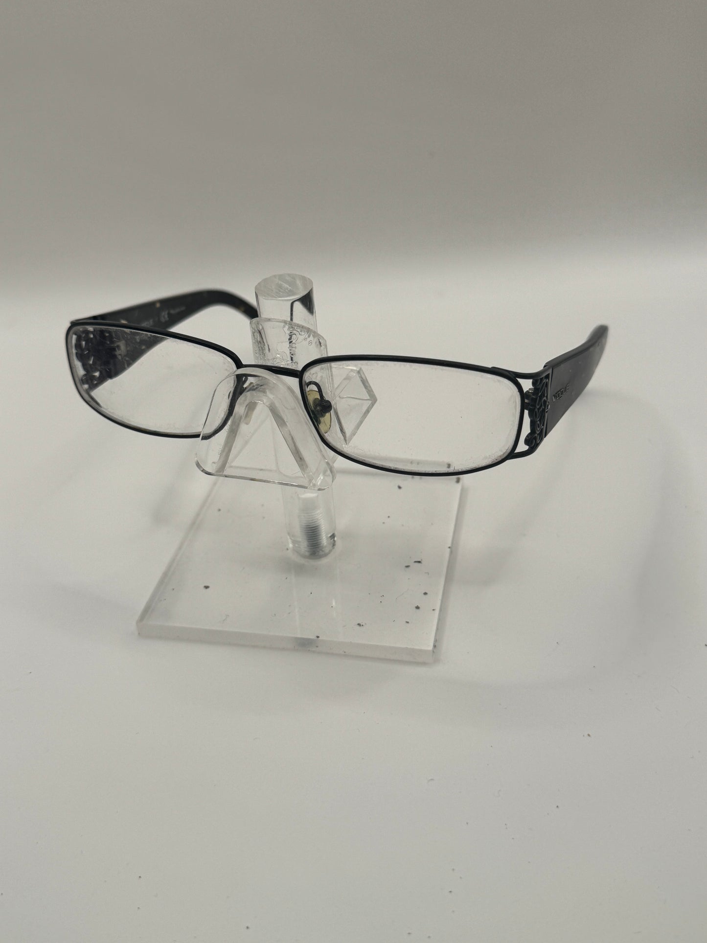 Vogue 3661b Eyeglasses in color 352