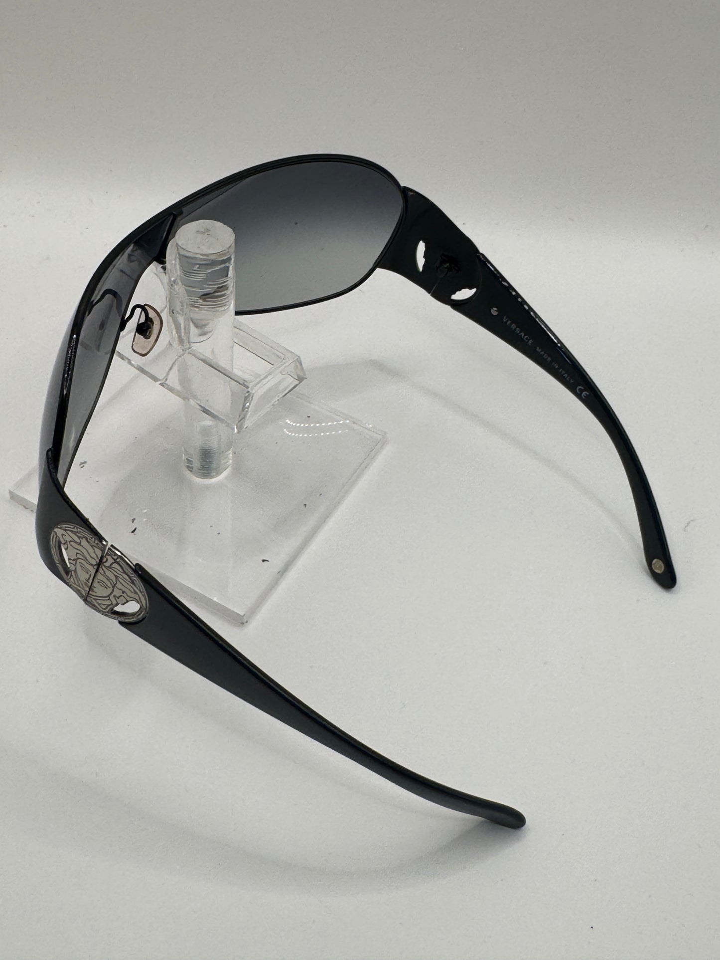 Versace 2080b Sunglasses in color 10098g
