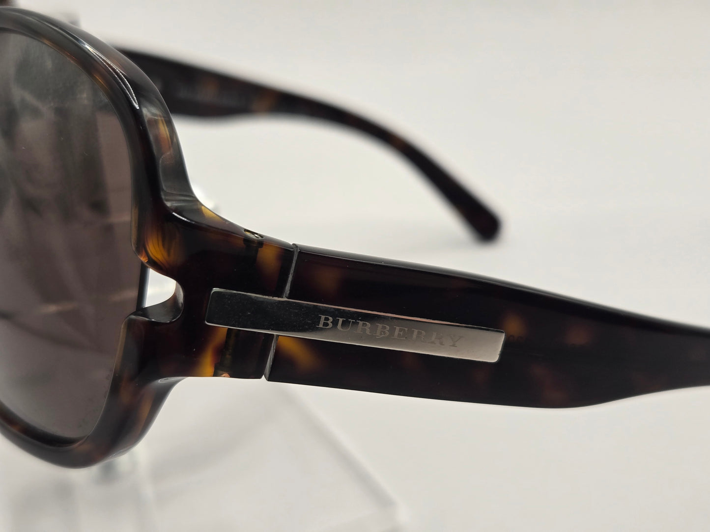 Burberry 4004 Sunglasses in color 30023