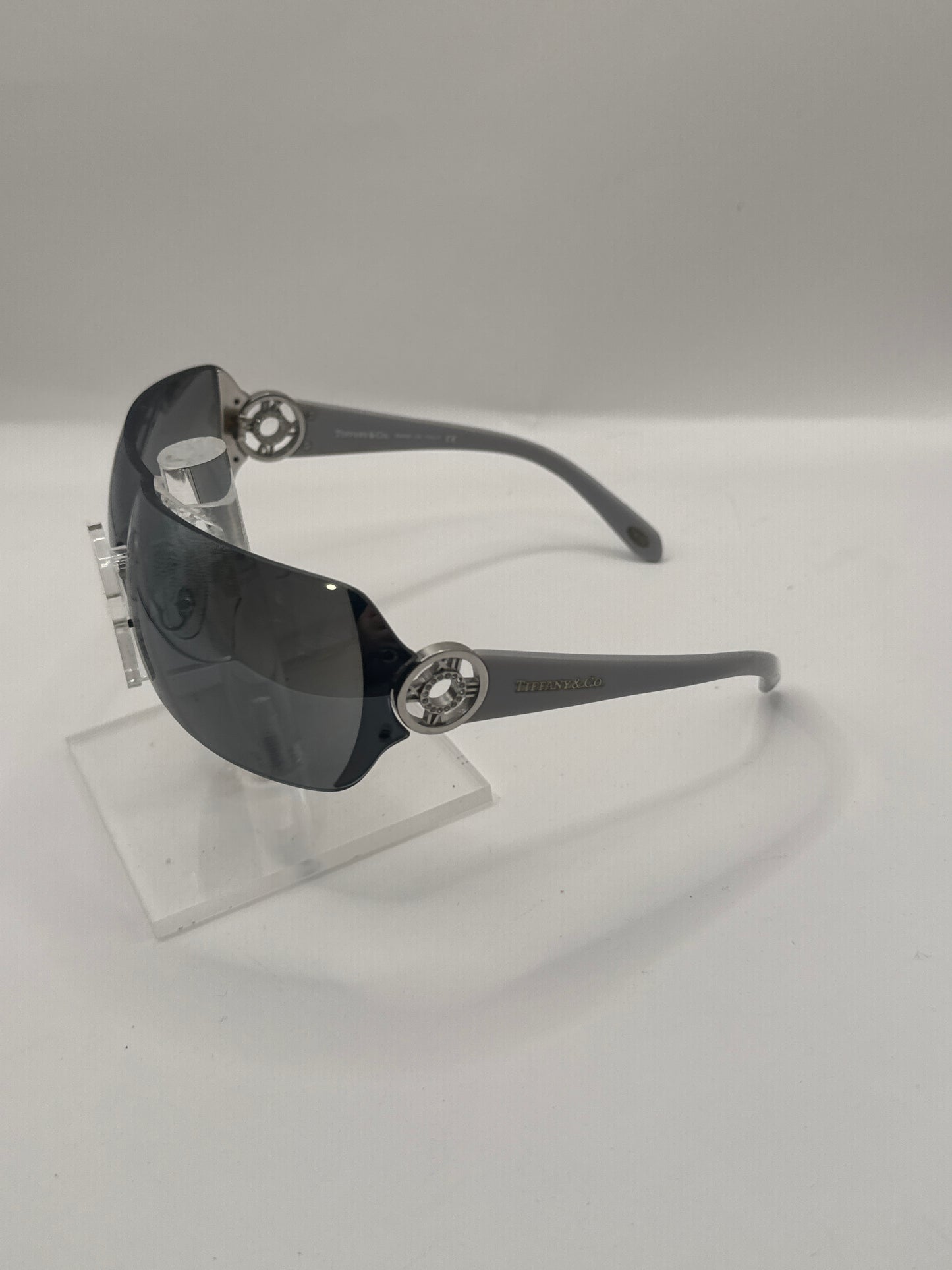 Tiffany 3003b Sunglasses in color 600188