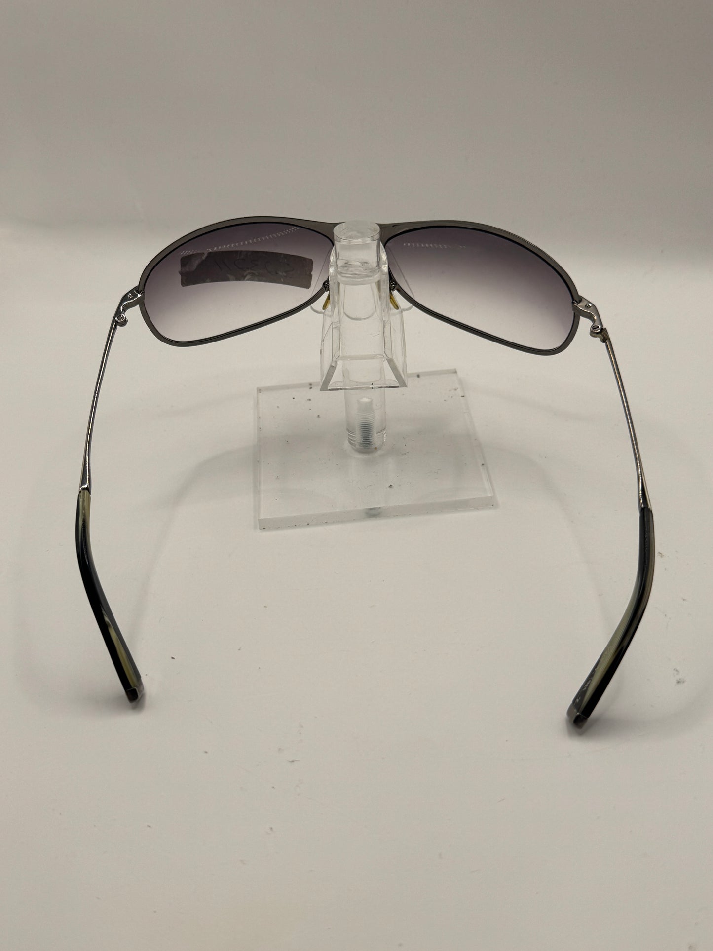 John Varvatos V728 Sunglasses in color Gunmetal