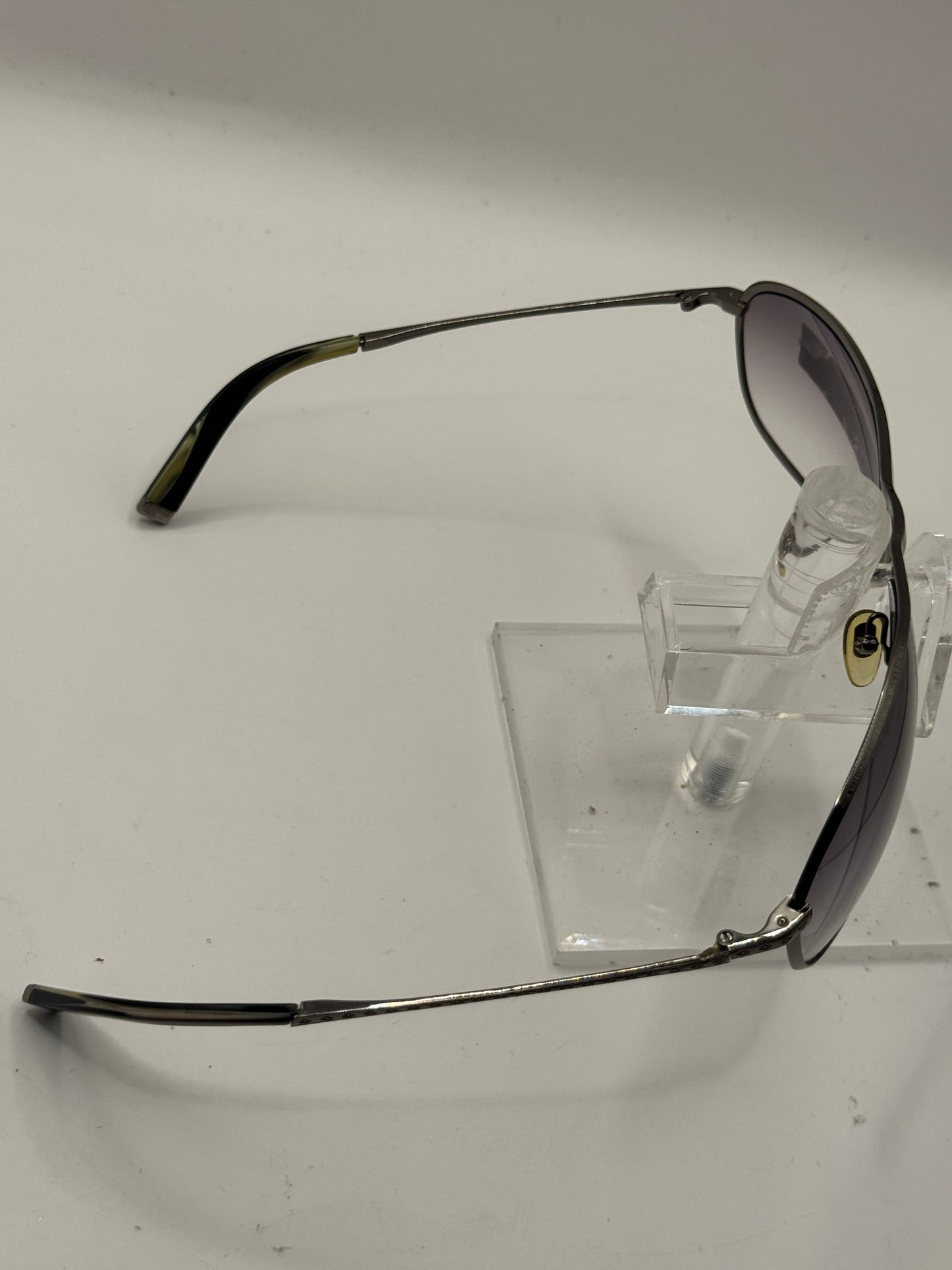 John Varvatos V728 Sunglasses in color Gunmetal