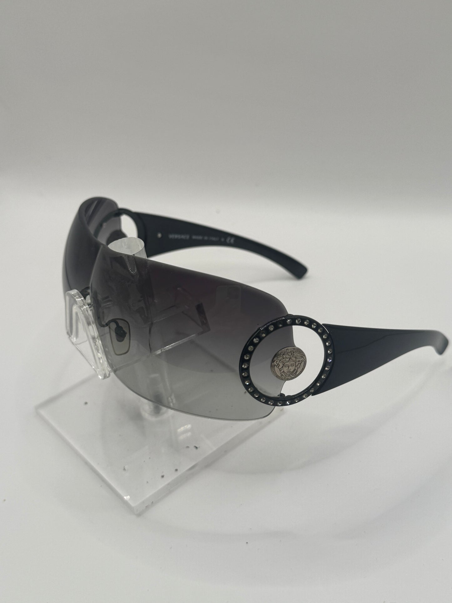 Versace 4116b Sunglasses in color Gb18g