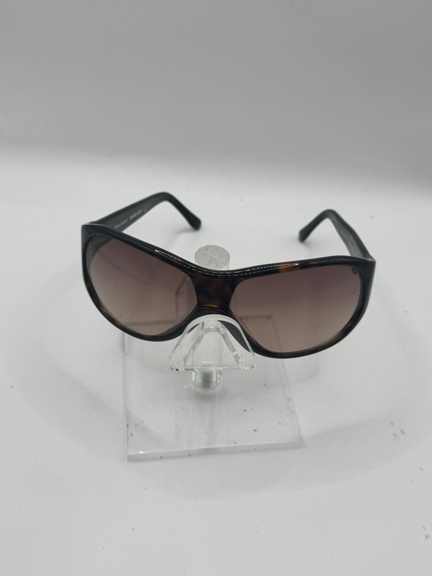 Juicy Couture Ingenue Sunglasses in color 086y6