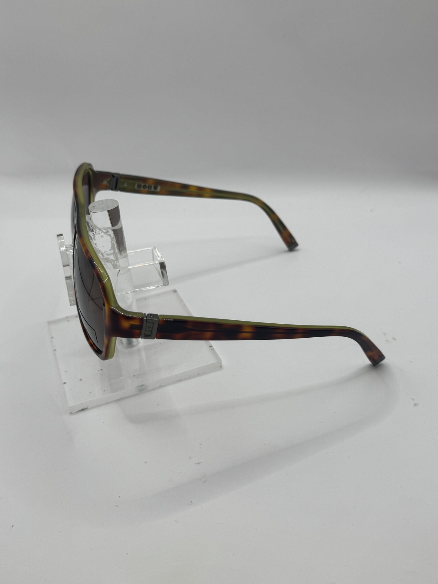 John Varvatos V731 Sunglasses in color Amberlime