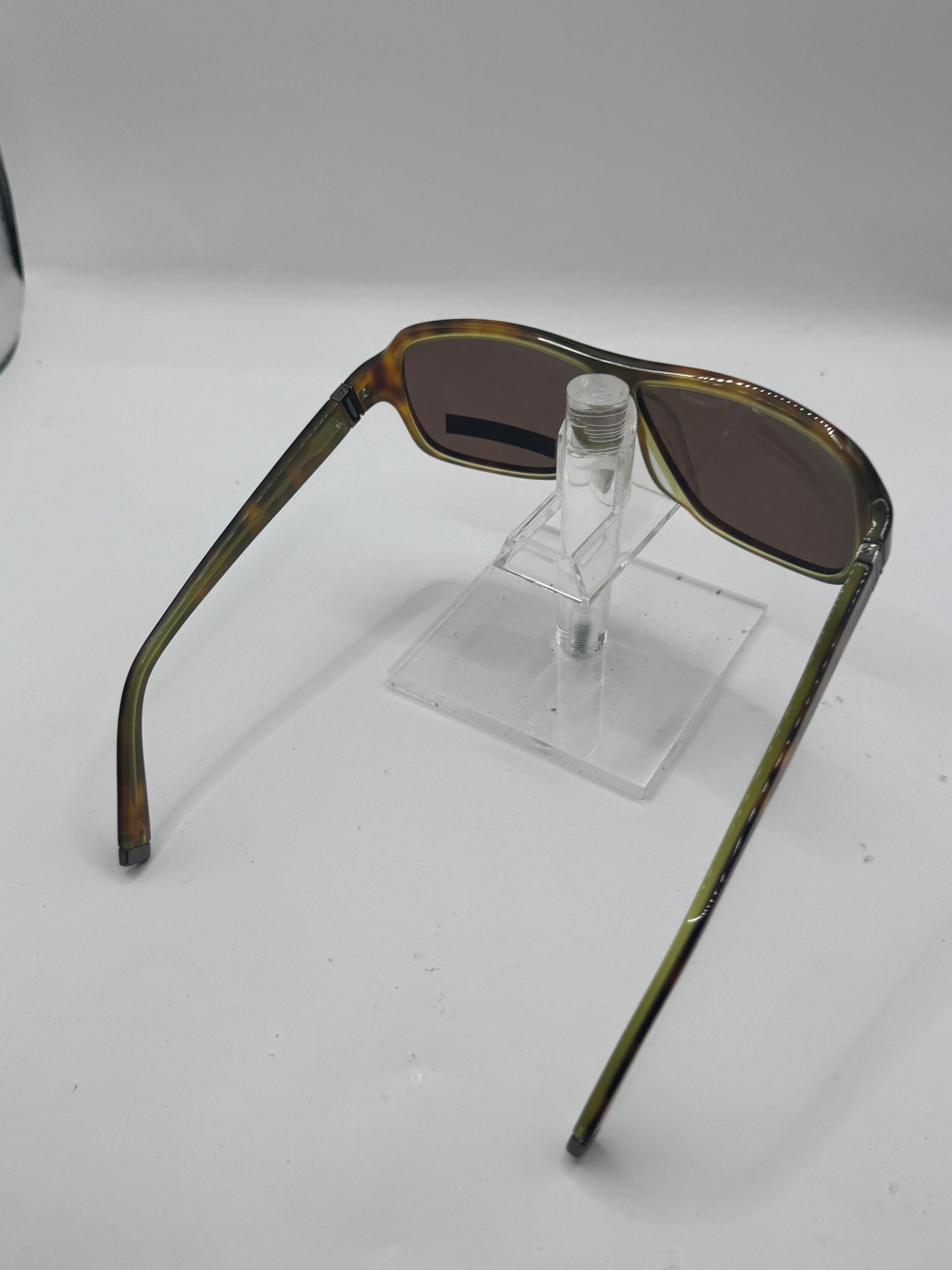John Varvatos V731 Sunglasses in color Amberlime