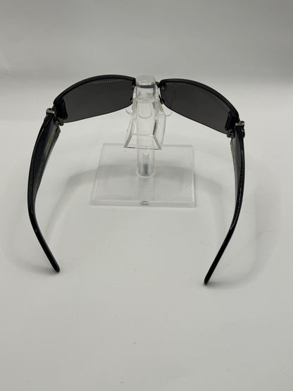 Ed Hardy Ehs 020 Sunglasses in color Black