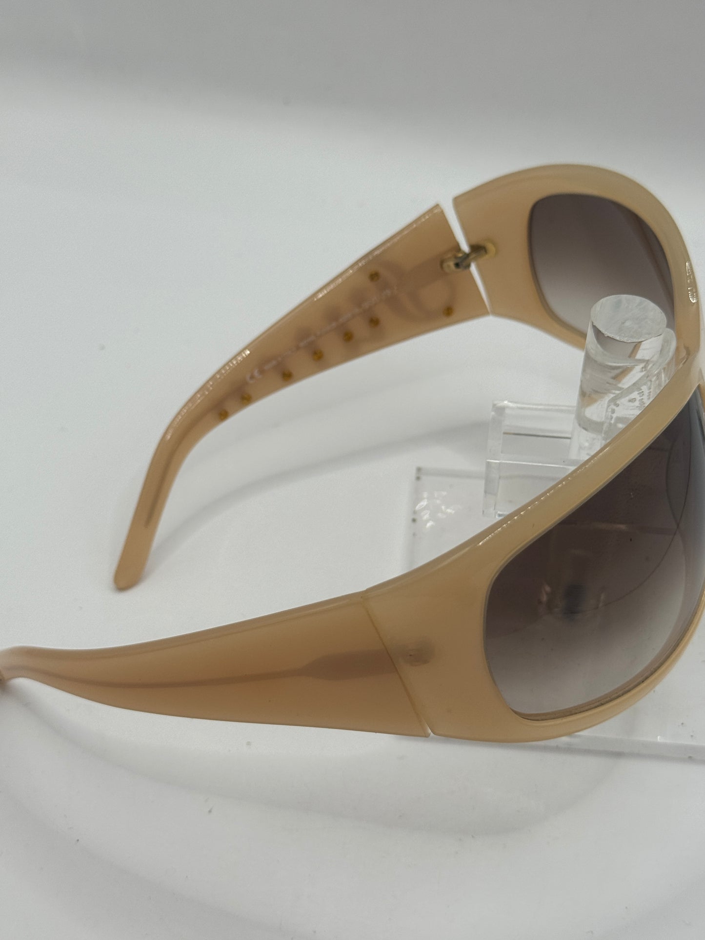 Juicy Couture Royal Punk Sunglasses in color 02b8y6