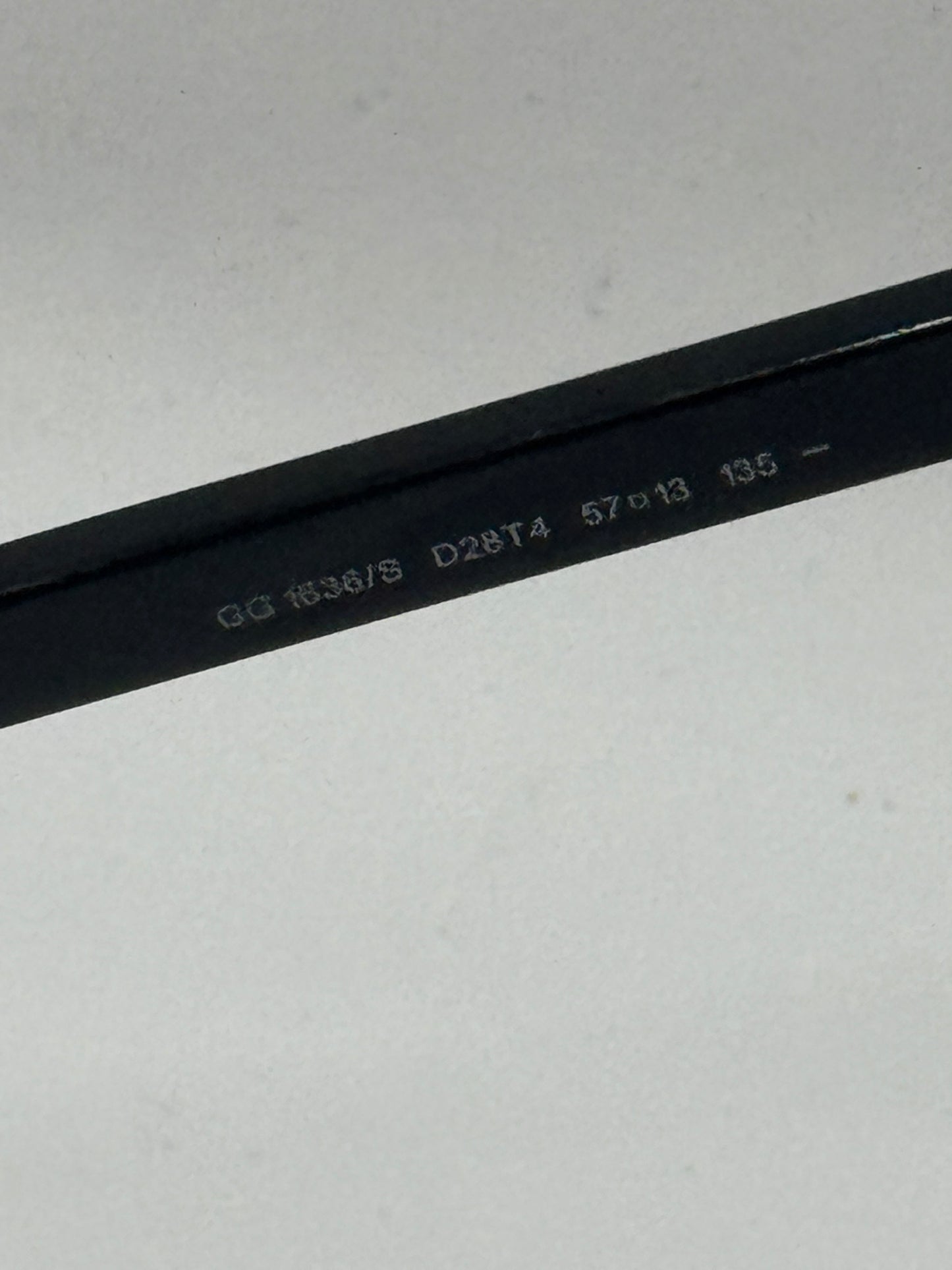Gucci 1636 Sunglasses in color D28t4