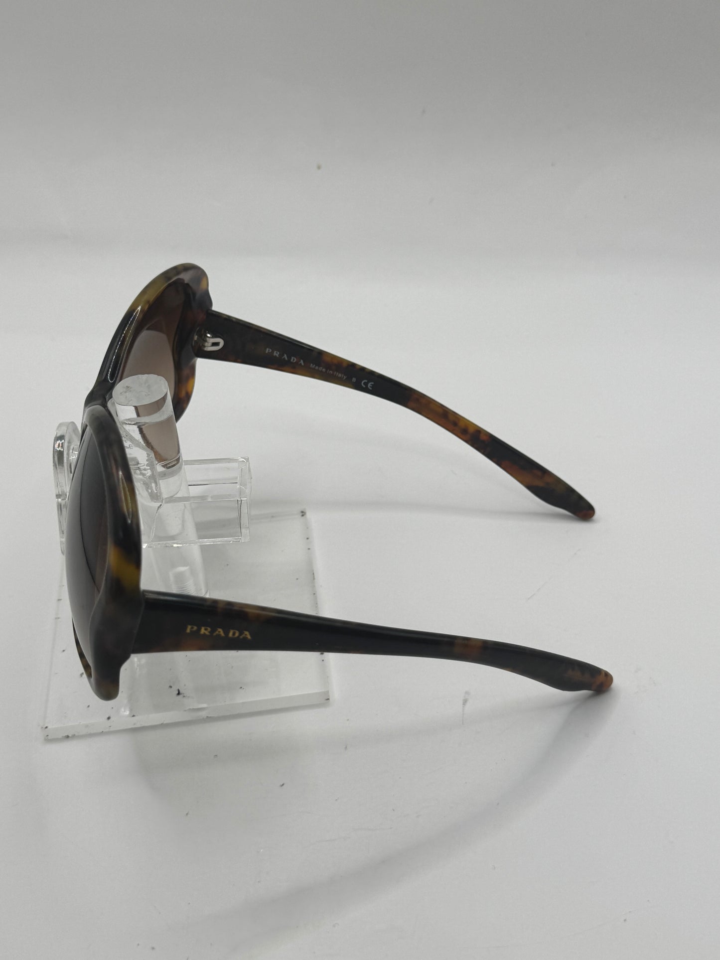 Prada Spr18i Sunglasses in color 2au6s1