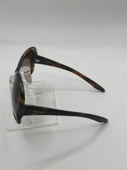 Prada Spr18i Sunglasses in color 2au6s1
