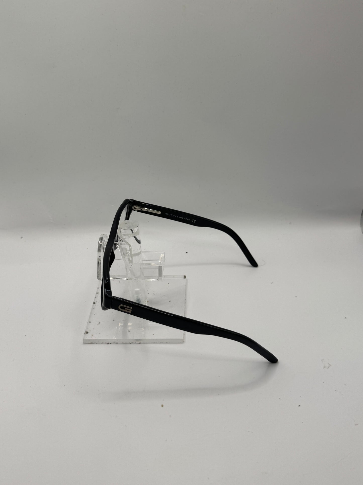 Gucci 2582 Eyeglasses in color 80700