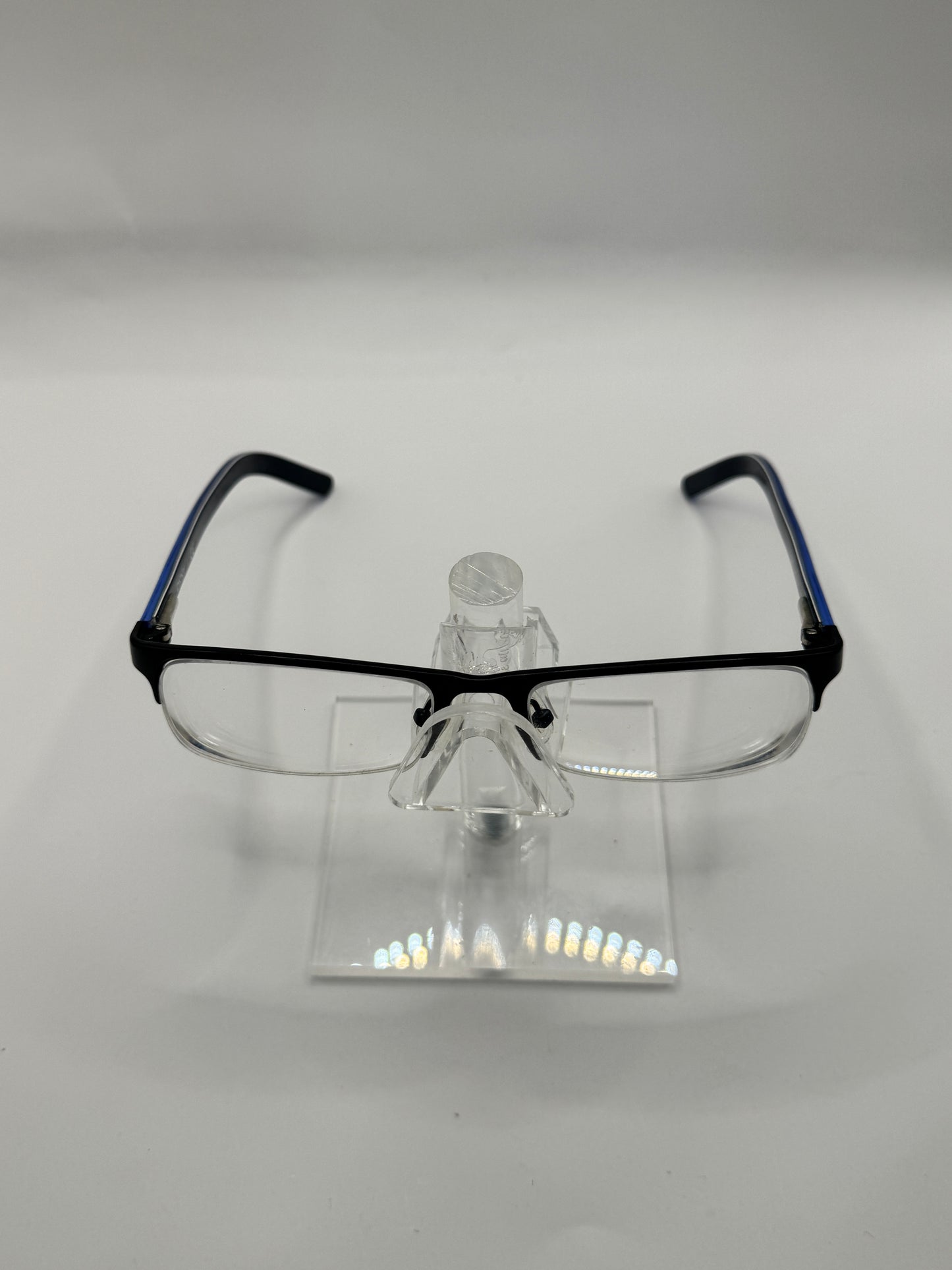 Dkny 5586 Eyeglasses in color 1004