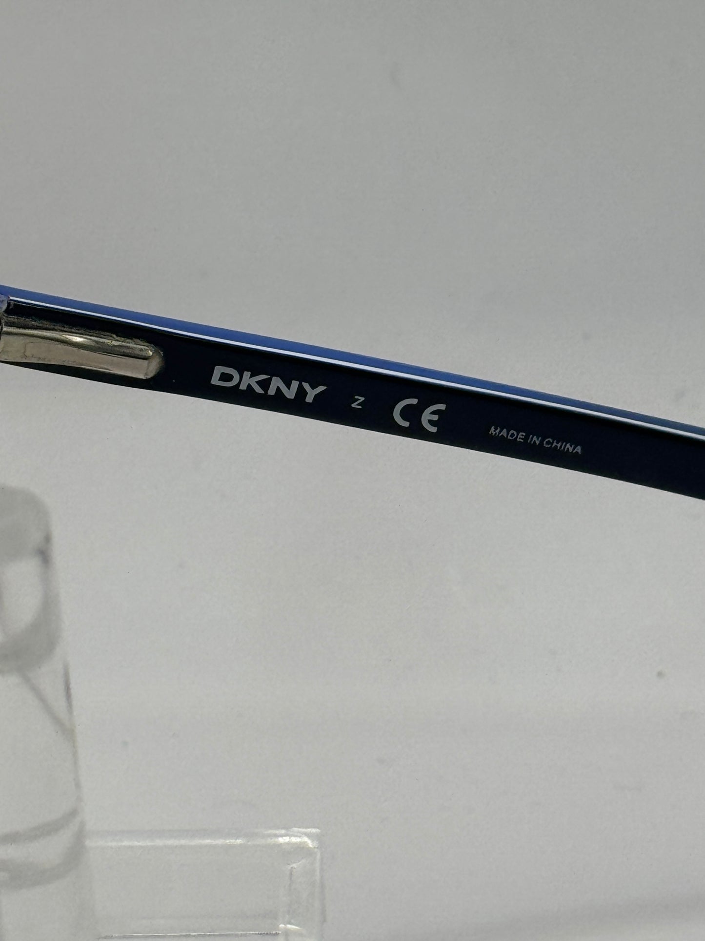 Dkny 5586 Eyeglasses in color 1004