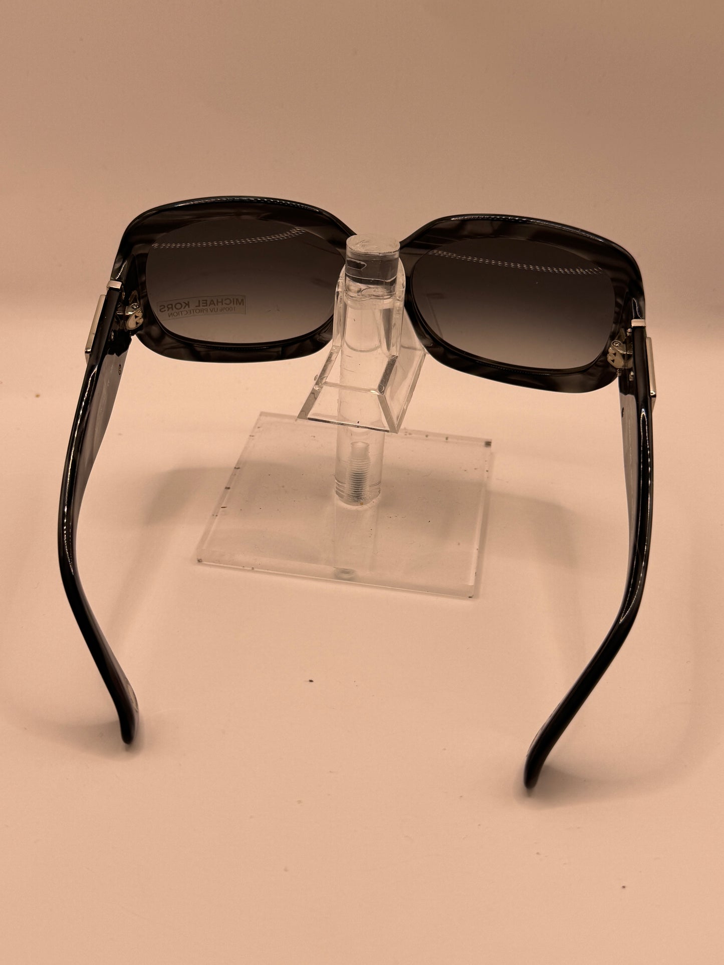 Michael Kors Rehearsal 644 Sunglasses in color 008