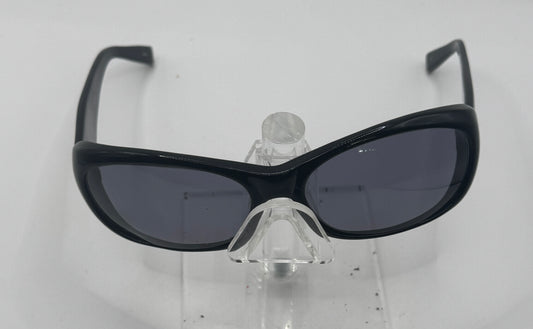 Oliver Peoples Phoebe Sunglasses in color Black