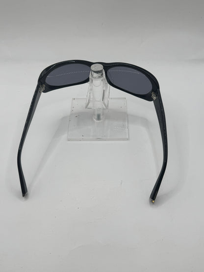 Oliver Peoples Phoebe Sunglasses in color Black