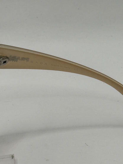 Prada Spr10f Sunglasses in color 3bq6s1