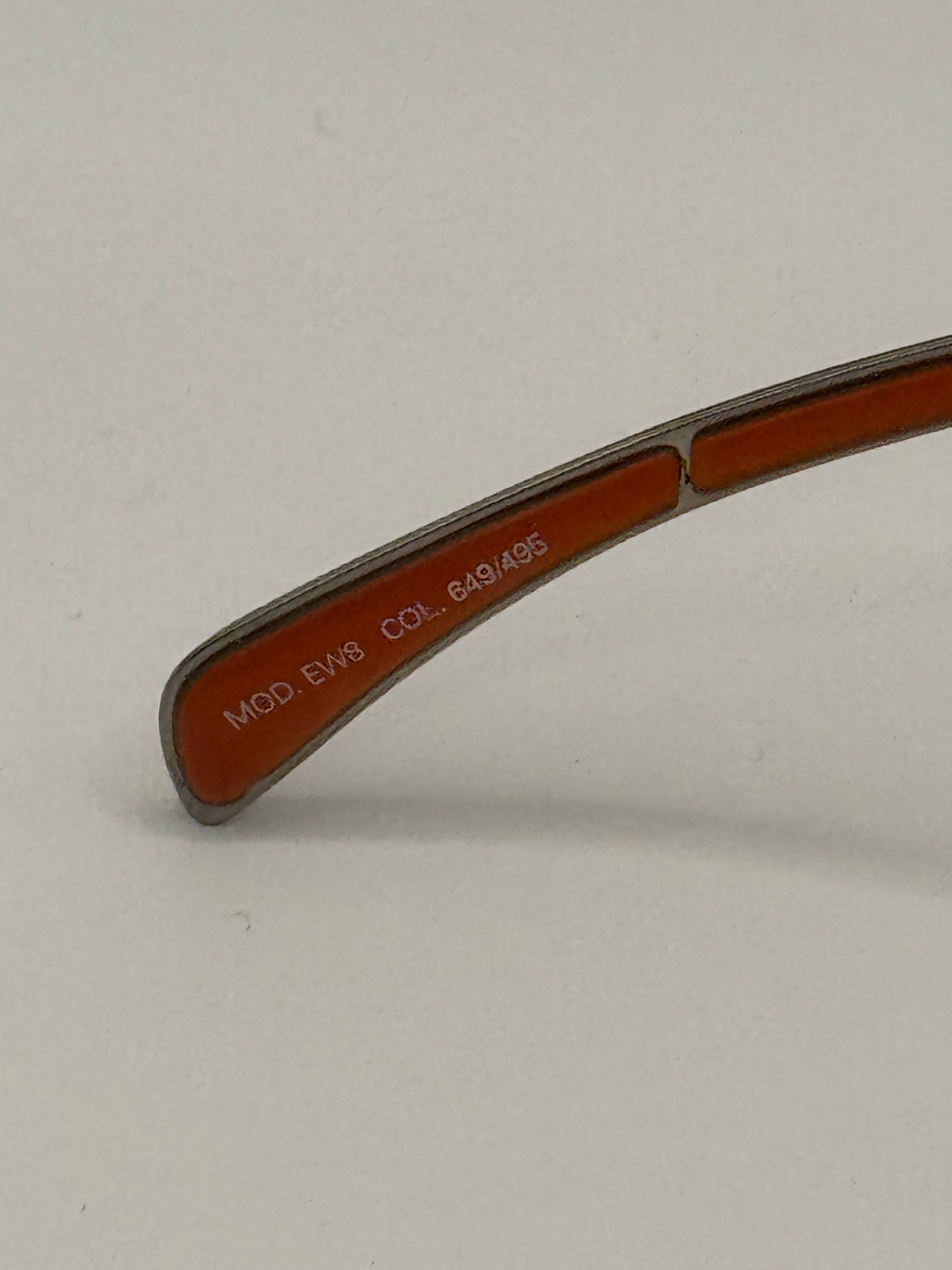Versus Ew8 Sunglasses in color 649495