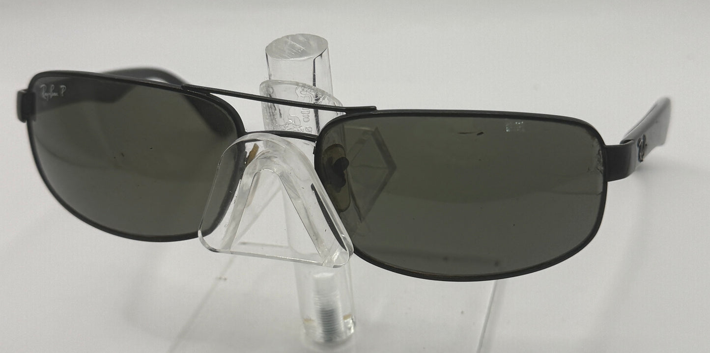 Ray Ban 3445 Sunglasses in color 00258