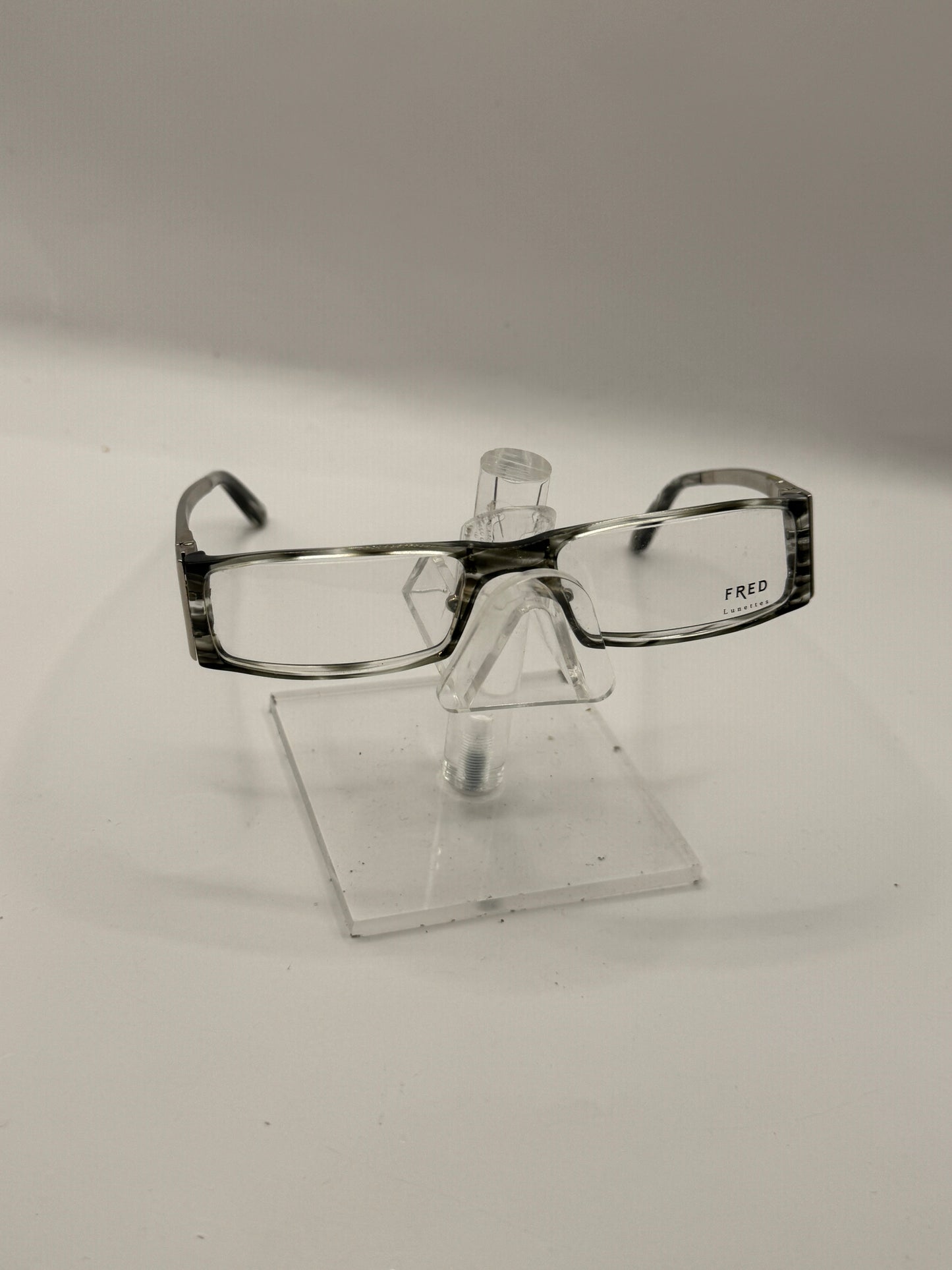 Fred St. Moritz C1 Eyeglasses in color 002