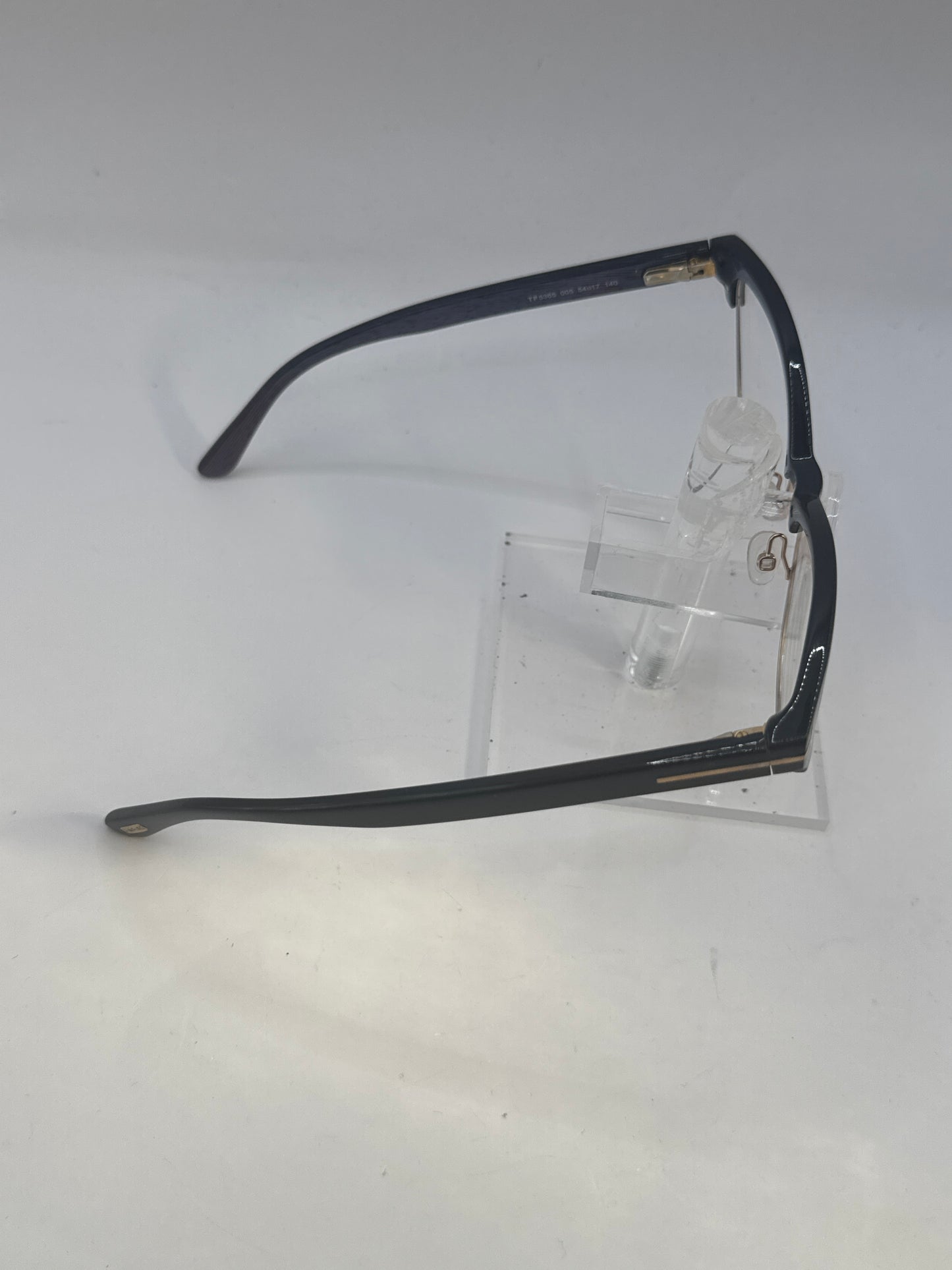Tom Ford 5365 Eyeglasses in color 005