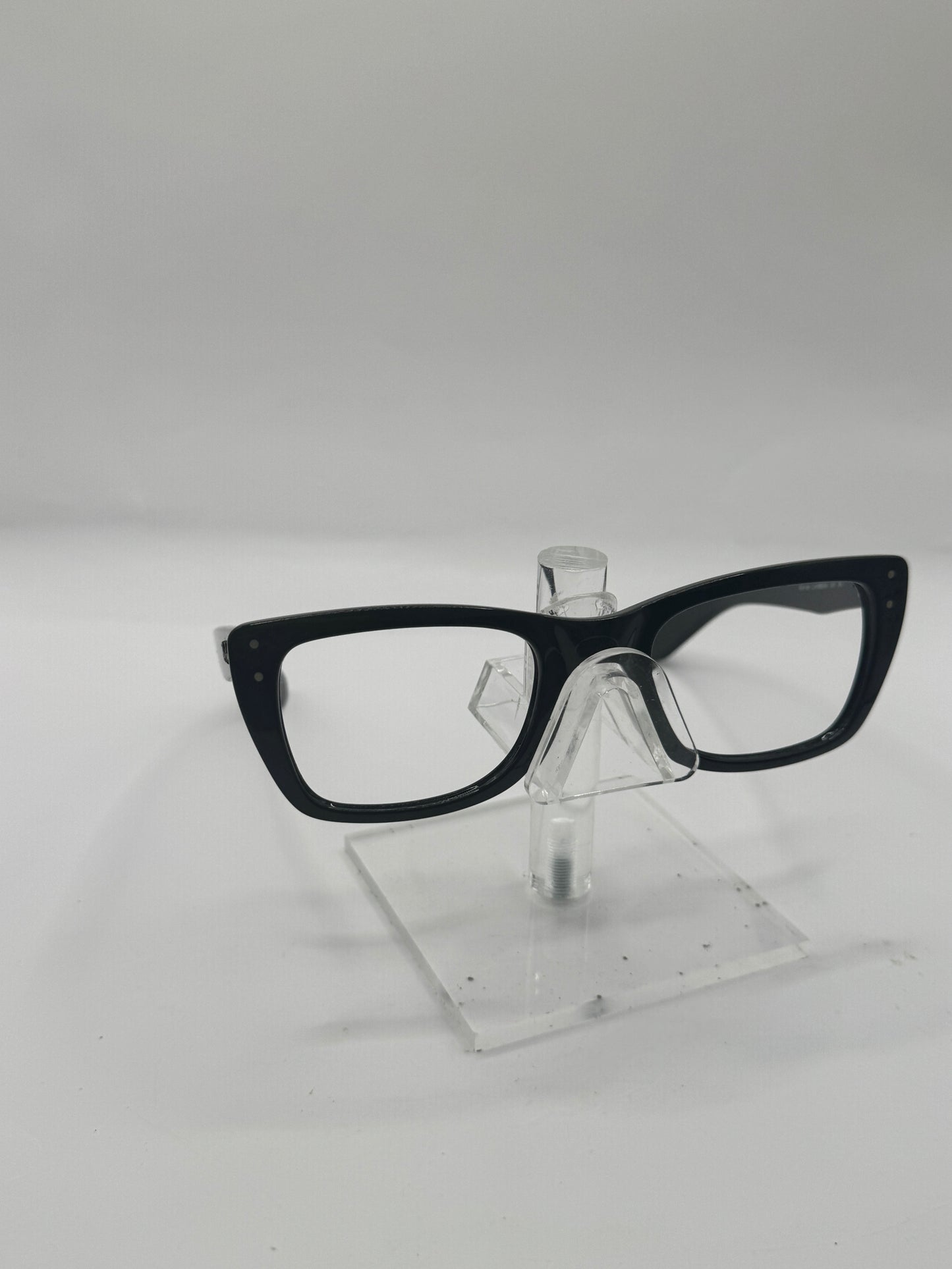 Ray Ban 4148 Sunglasses in color 601