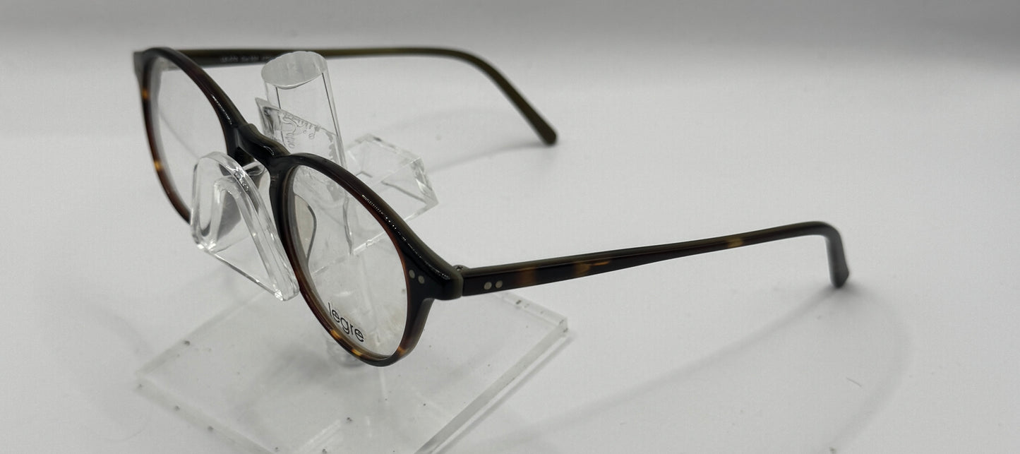 Legre 070 Eyeglasses in color 320