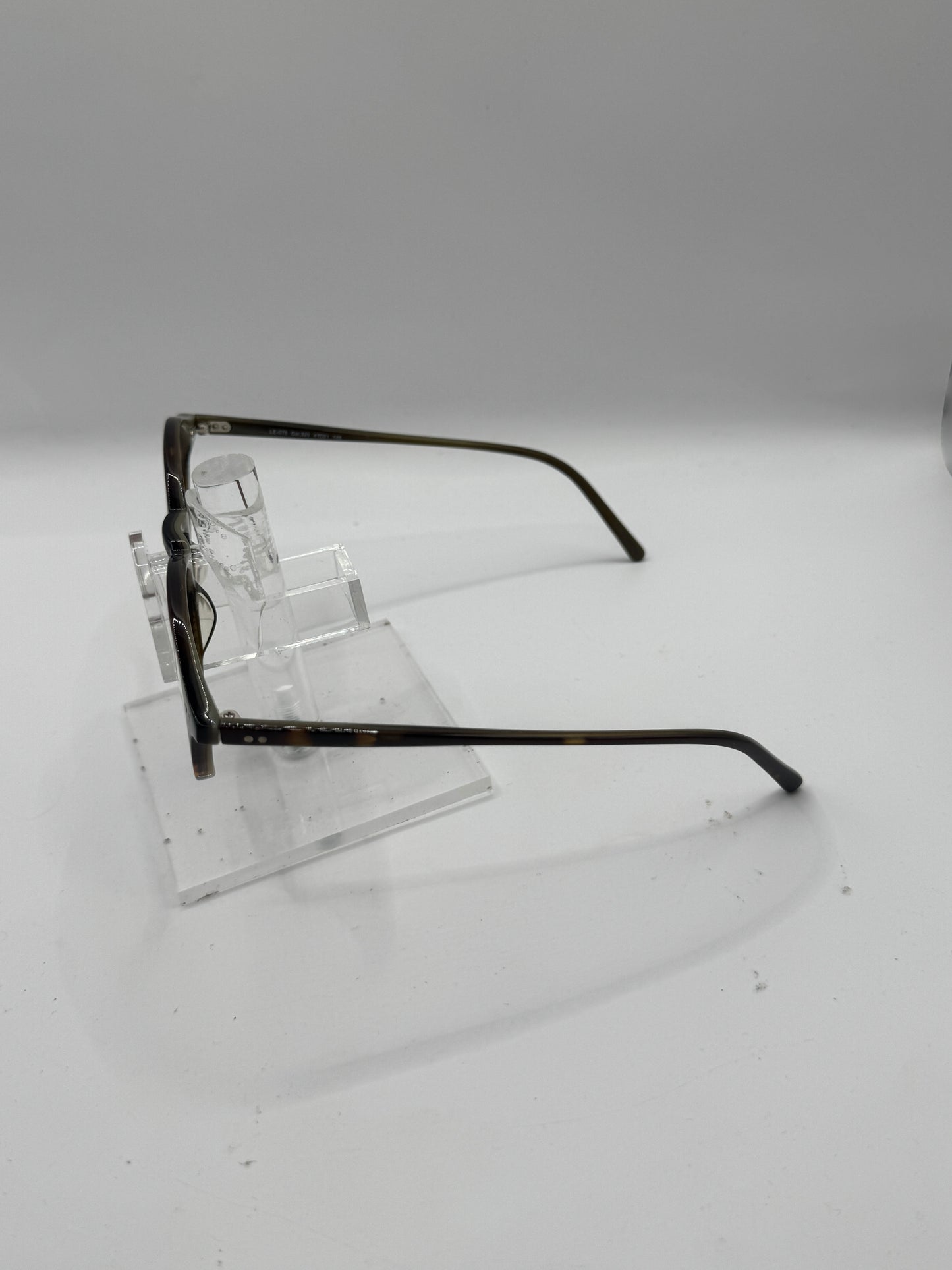 Legre 070 Eyeglasses in color 320