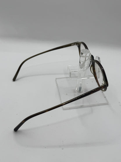 Legre 070 Eyeglasses in color 320