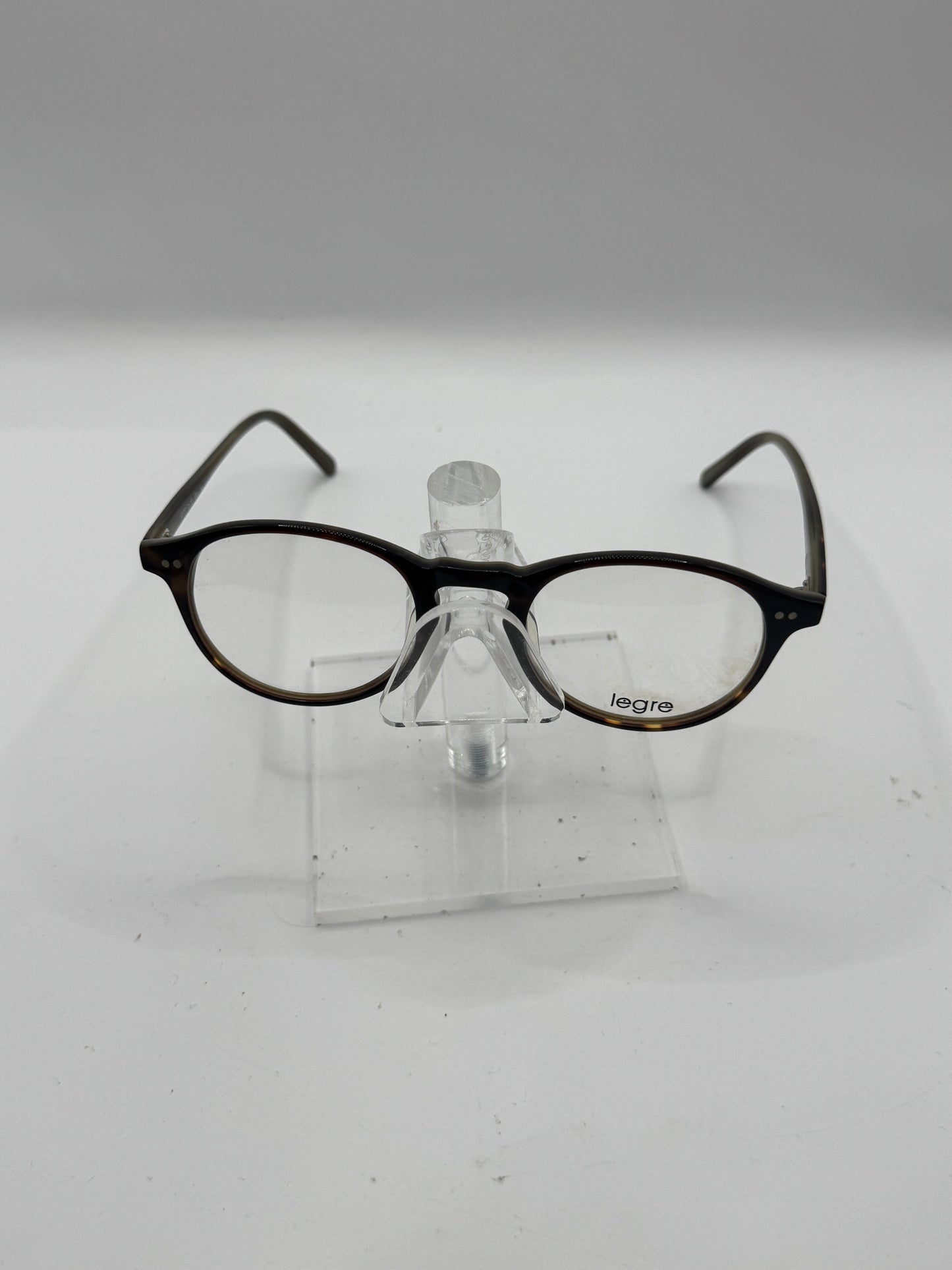 Legre 070 Eyeglasses in color 320