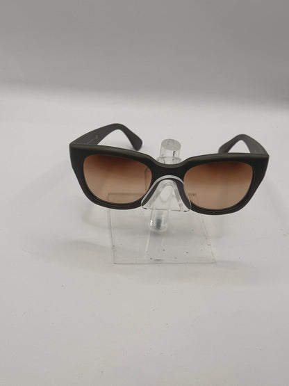 Ray Ban 4178 Sunglasses in color 89013