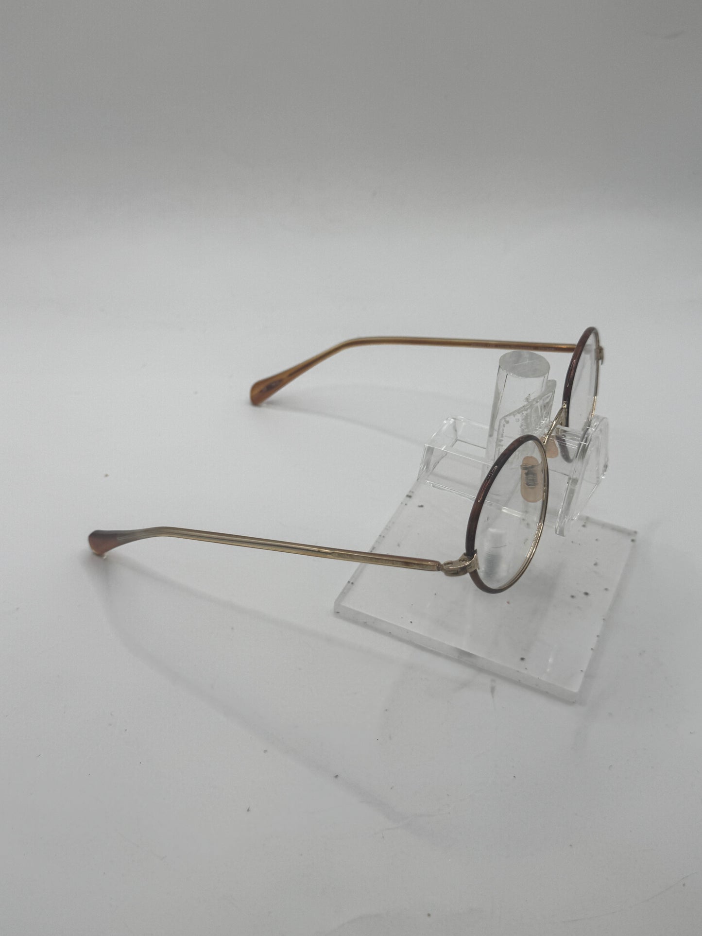 Oliver Peoples Linus Eyeglasses in color Gold