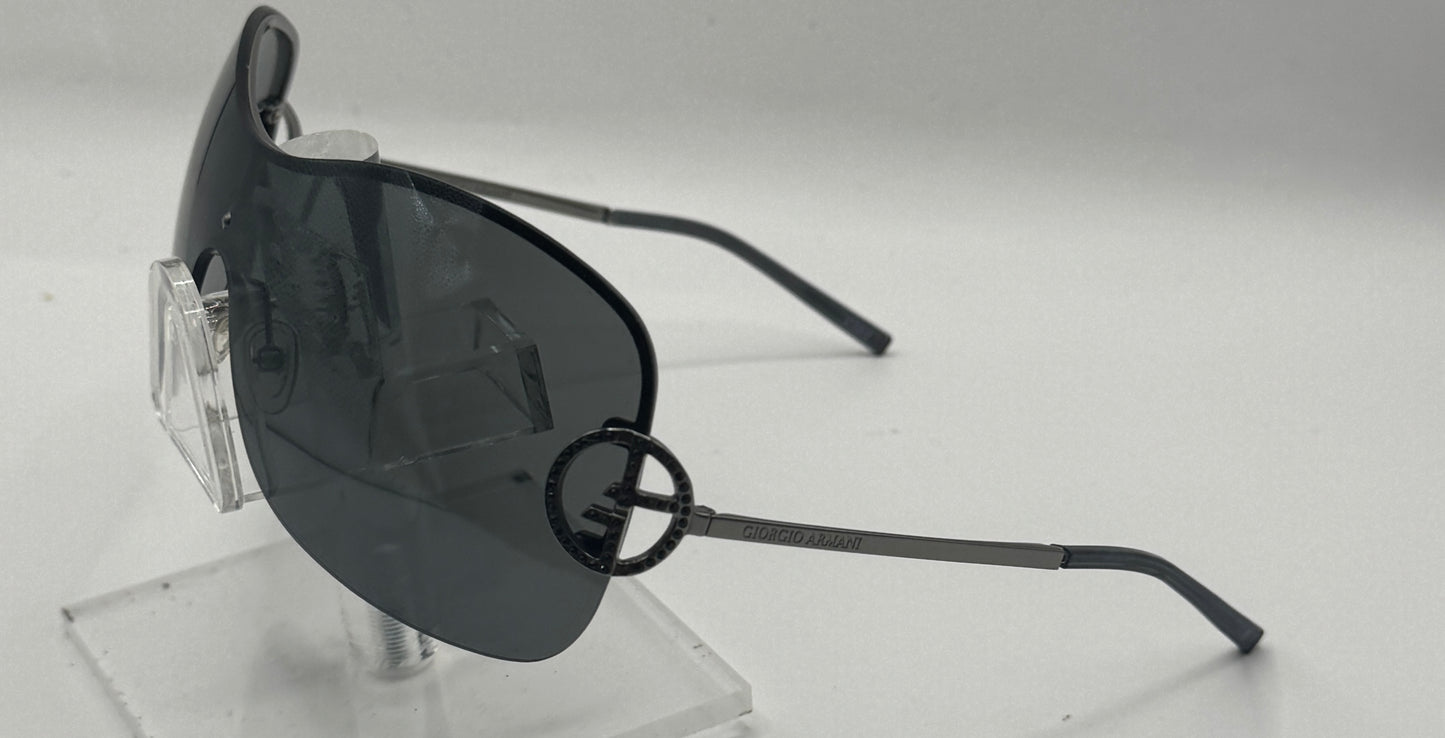 Giorgio Armani 371 Sunglasses in color Kj1p8