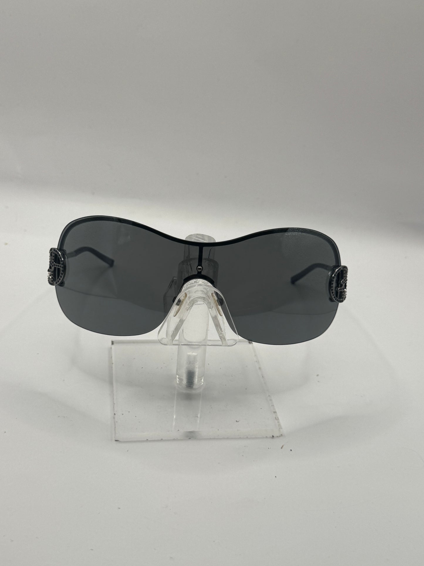 Giorgio Armani 371 Sunglasses in color Kj1p8