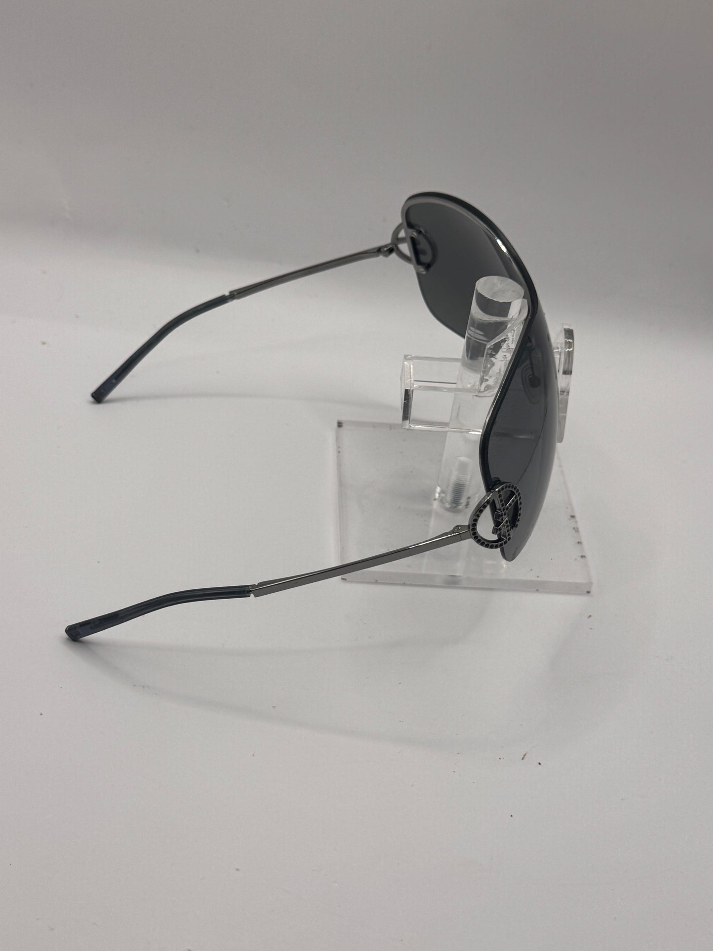 Giorgio Armani 371 Sunglasses in color Kj1p8