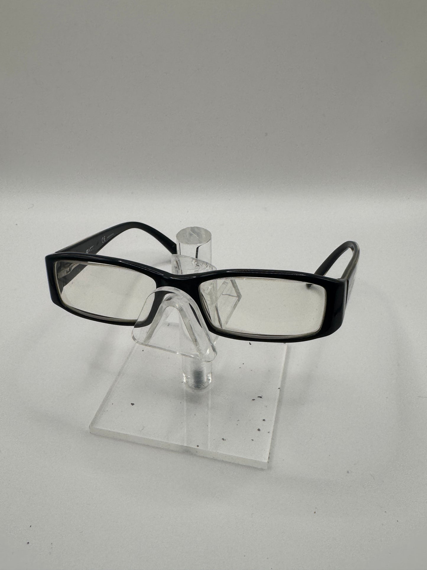 Vogue 2573 Eyeglasses in color W44
