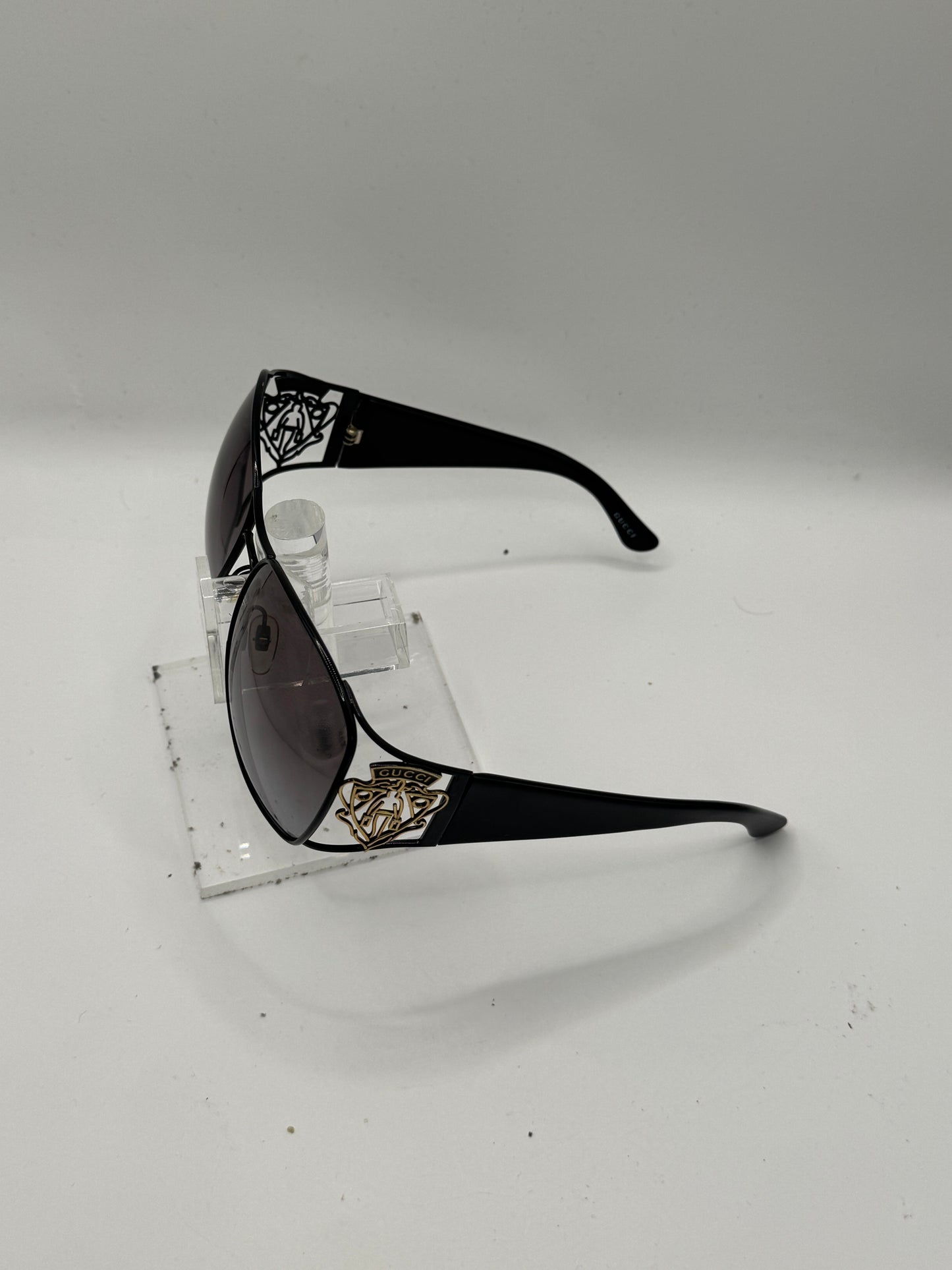Gucci 2827 Sunglasses in color 65zye