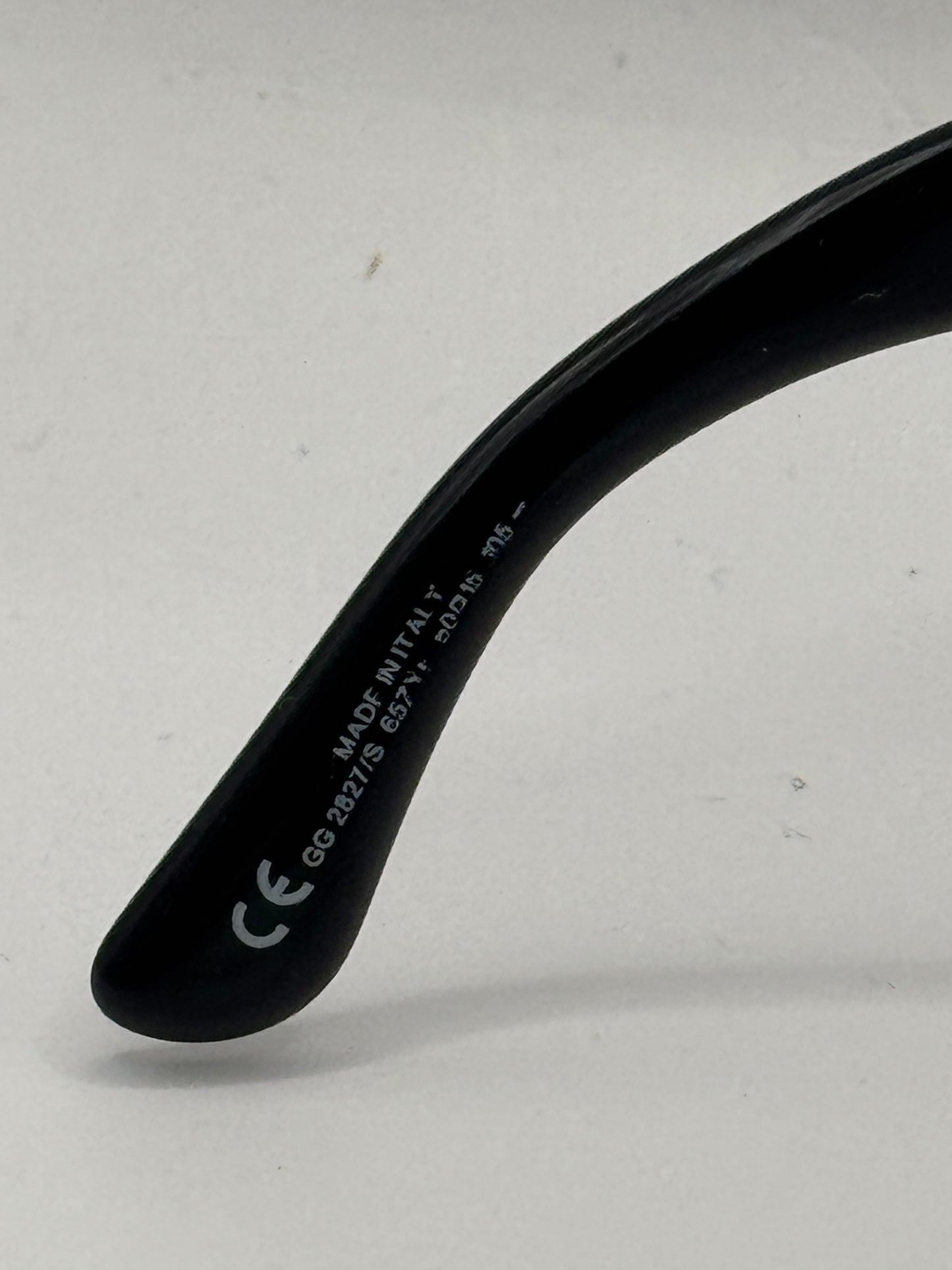 Gucci 2827 Sunglasses in color 65zye
