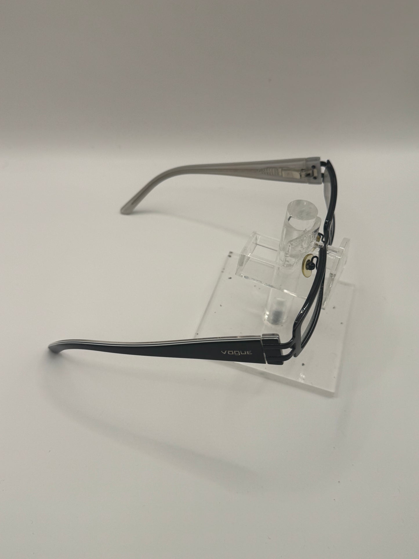 Vogue 3629 Eyeglasses in color 352