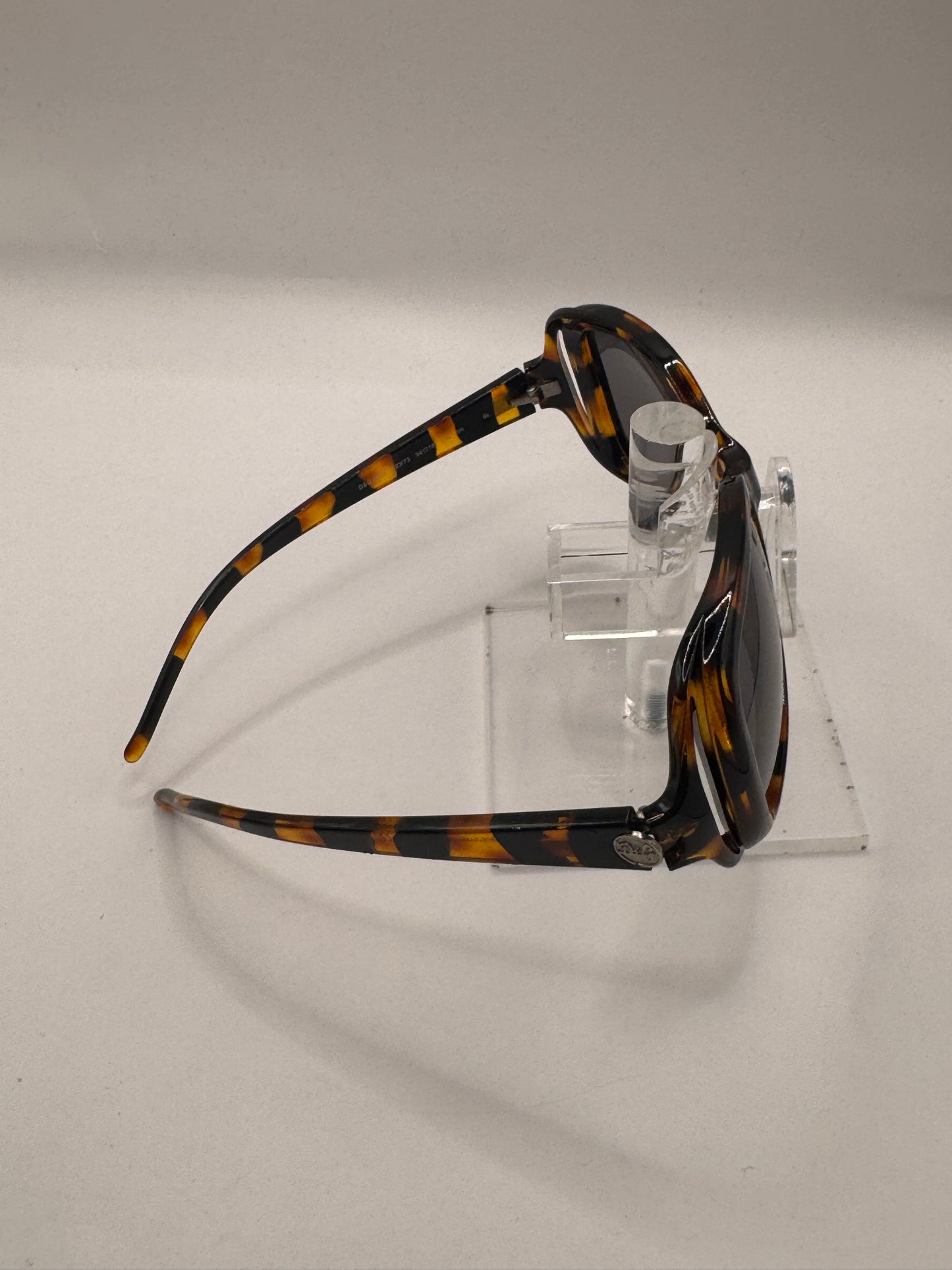 D&g 8024 Sunglasses in color 62373