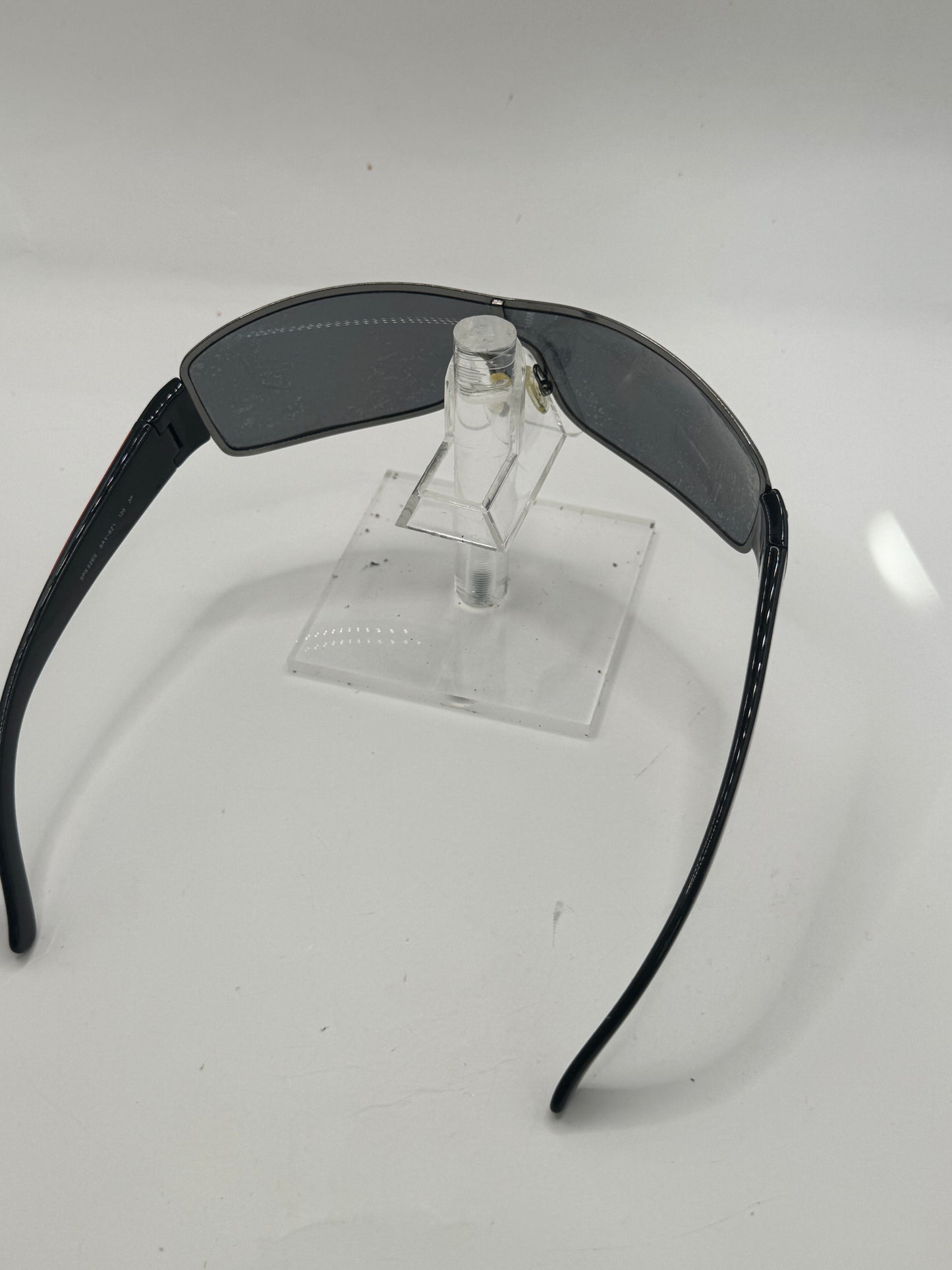 Prada Sps52e Sunglasses in color 5av5z1