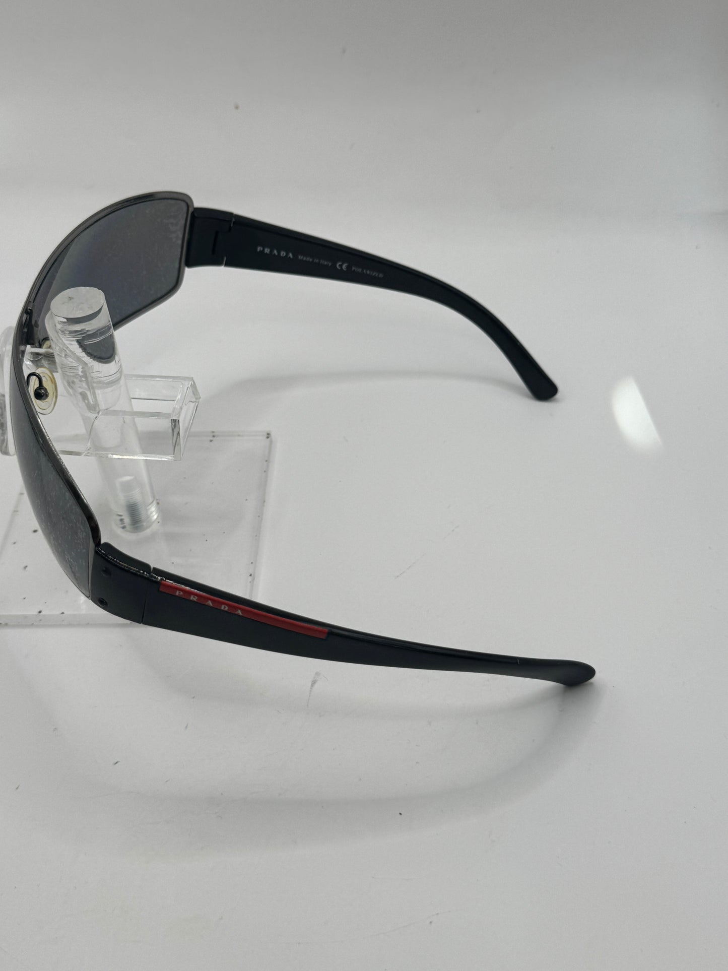 Prada Sps52e Sunglasses in color 5av5z1