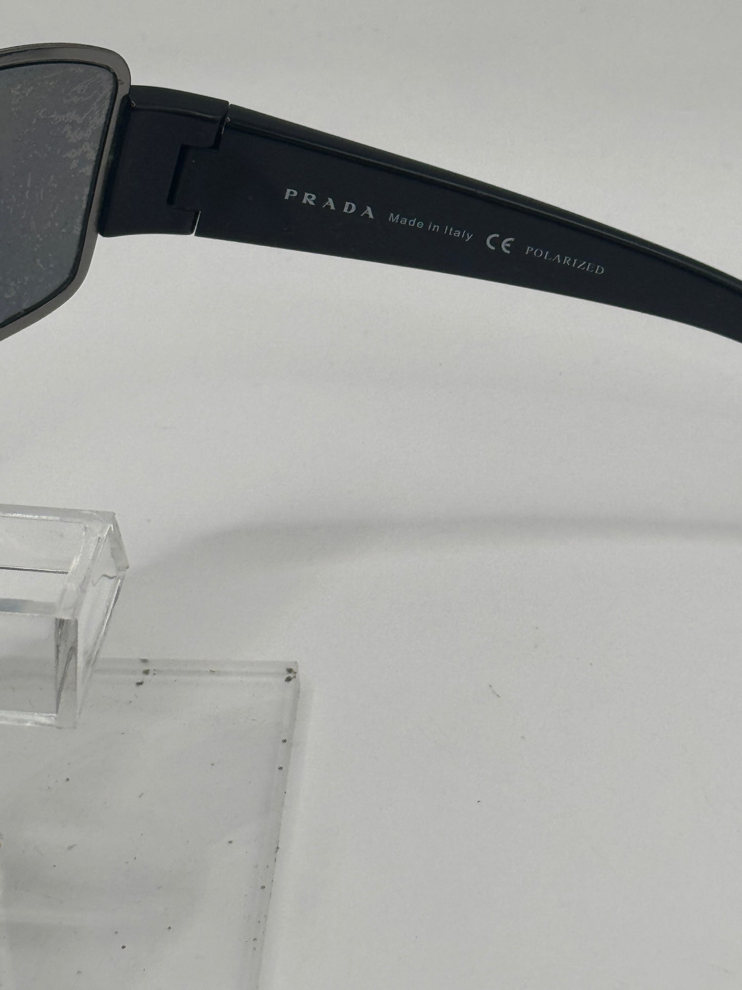 Prada Sps52e Sunglasses in color 5av5z1