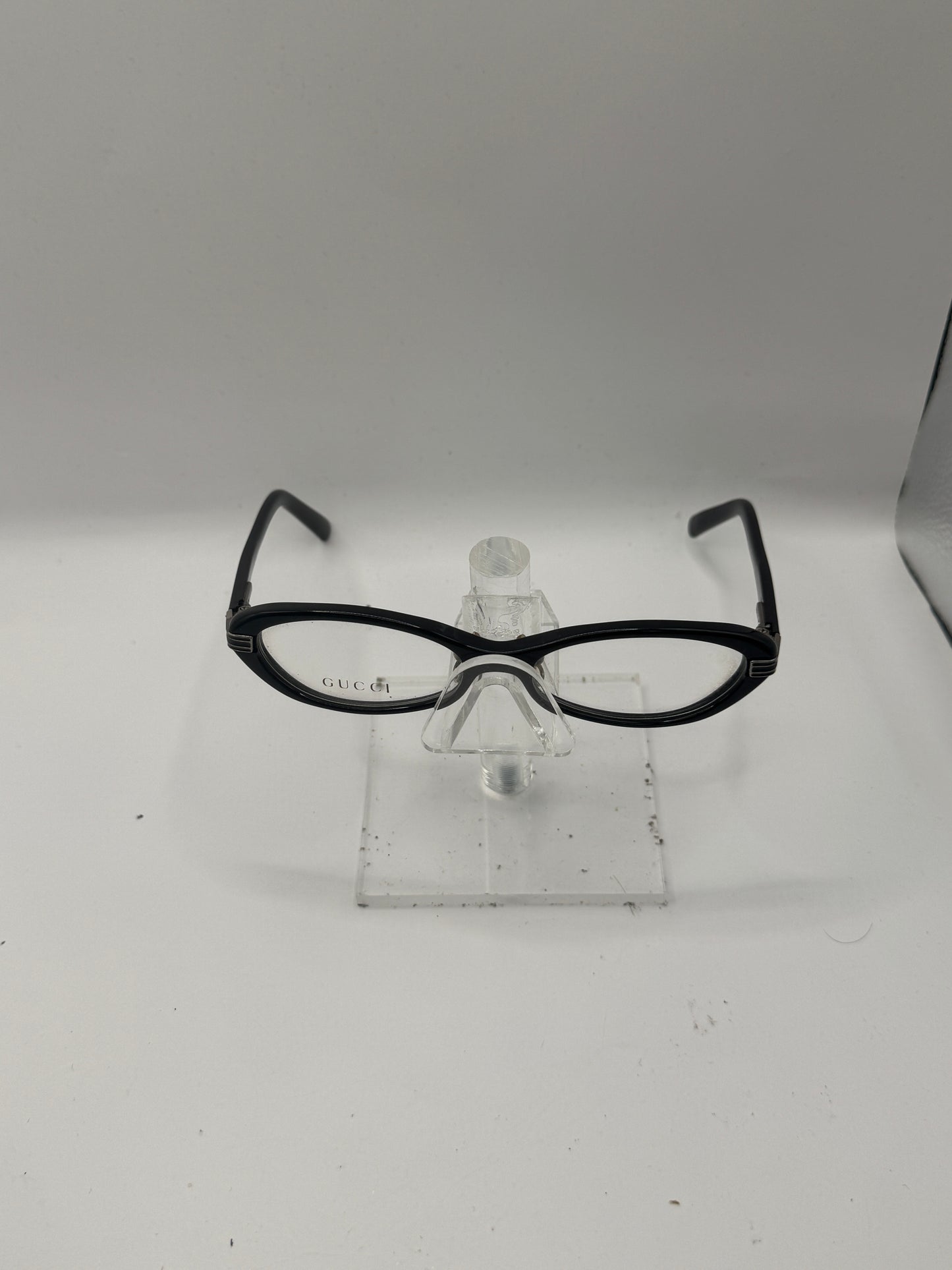 Gucci 2929 Eyeglasses in color Ekb00