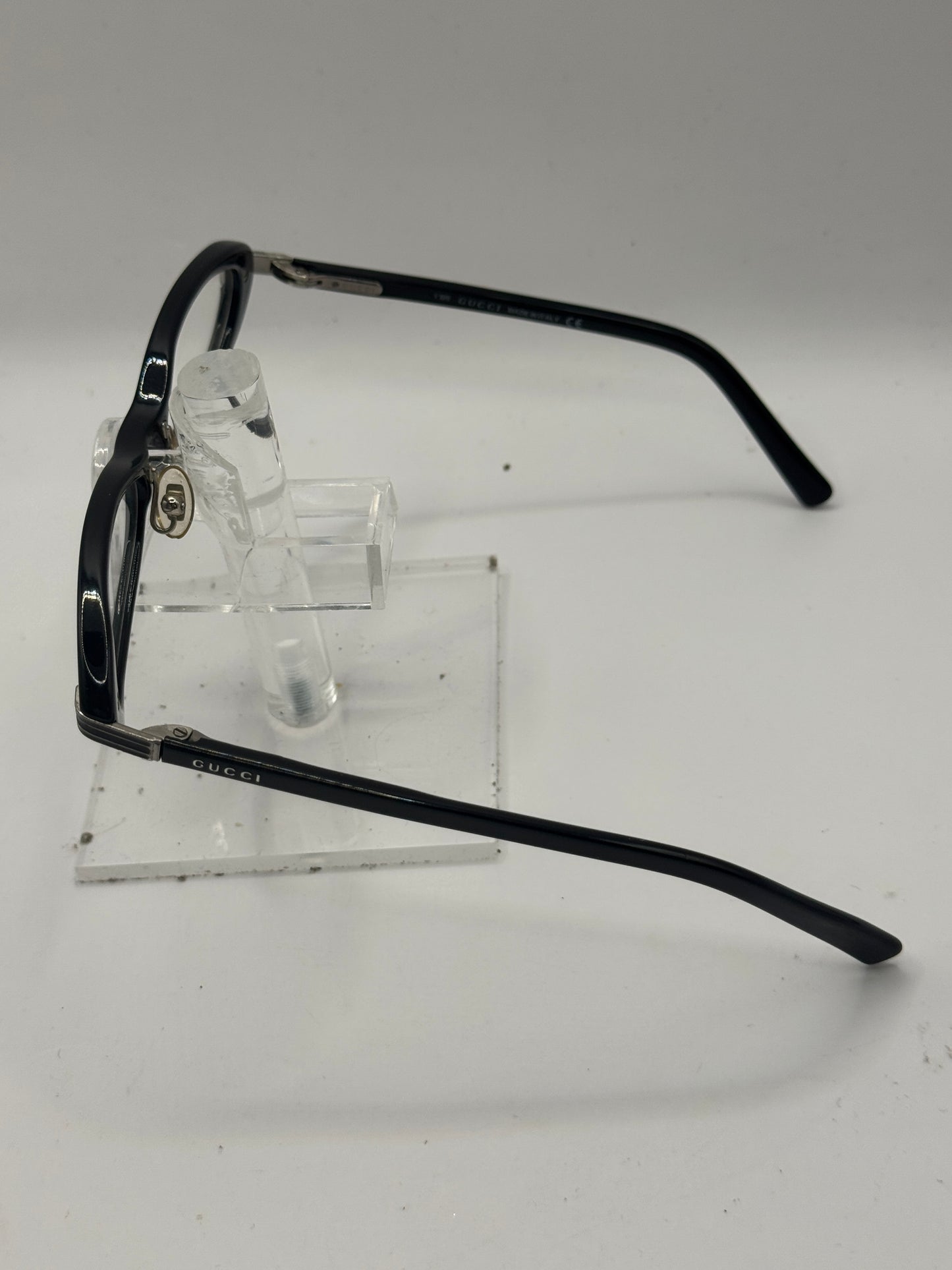 Gucci 2929 Eyeglasses in color Ekb00